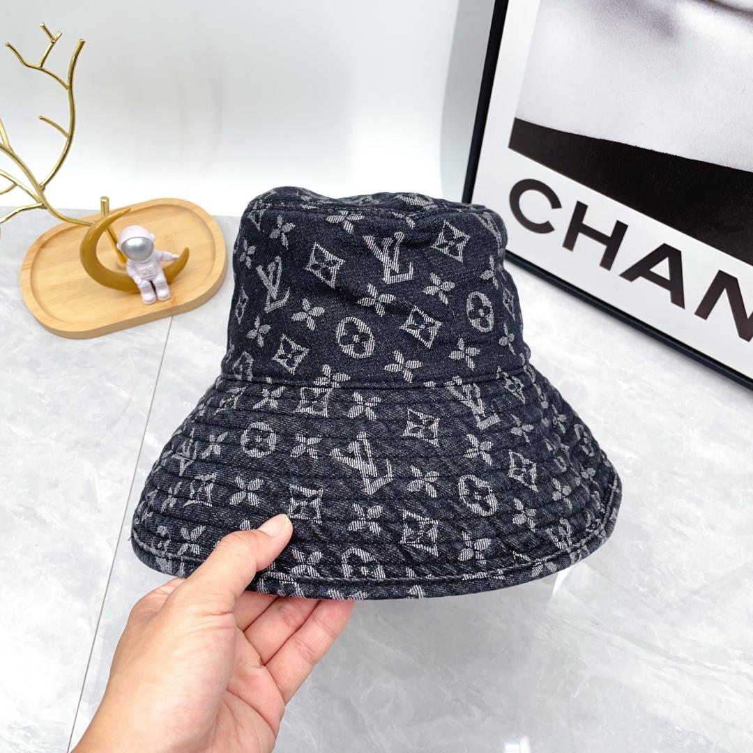  - EUR FASHION