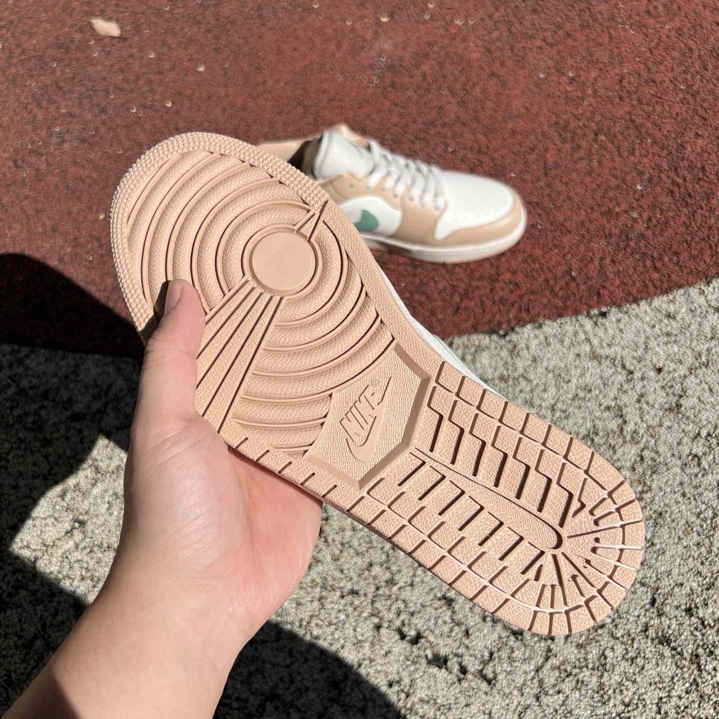Jordan Air Jordan 1 Low    DC0774-130 - EUR FASHION