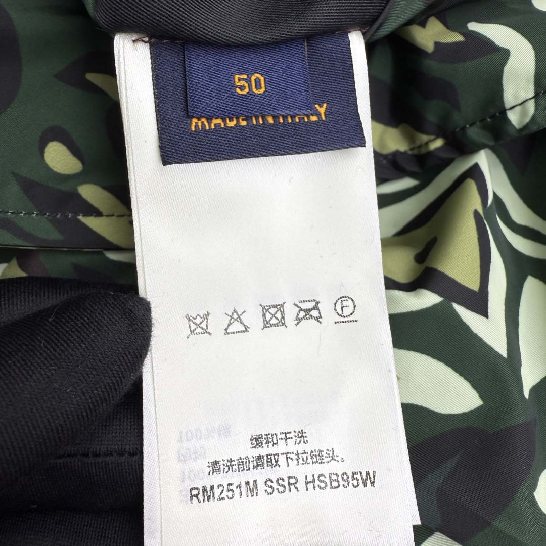 Louis Vuitton Jaqueta Windbreaker Reversível com Monogram - EUR FASHION