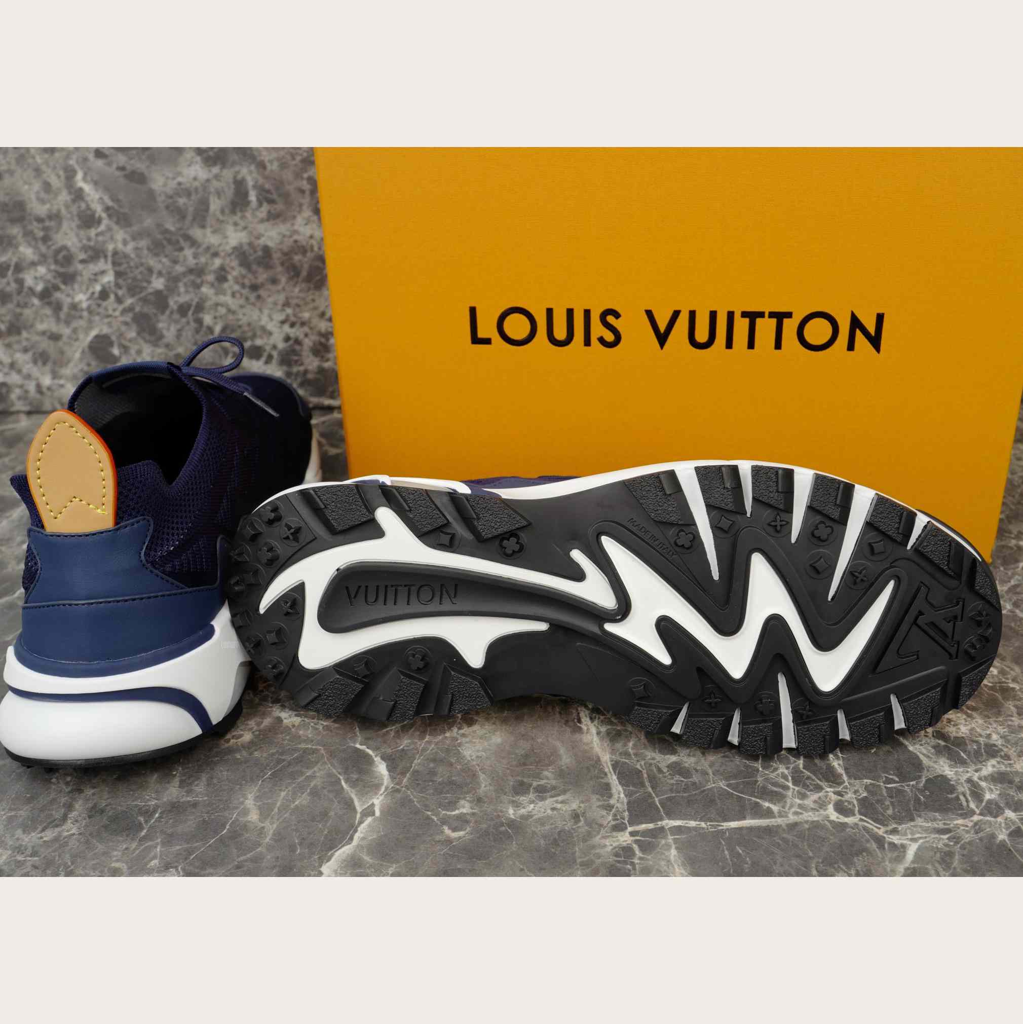 Louis Vuitton LV Runner Tatic Sneaker   1AILK6 - EUR FASHION