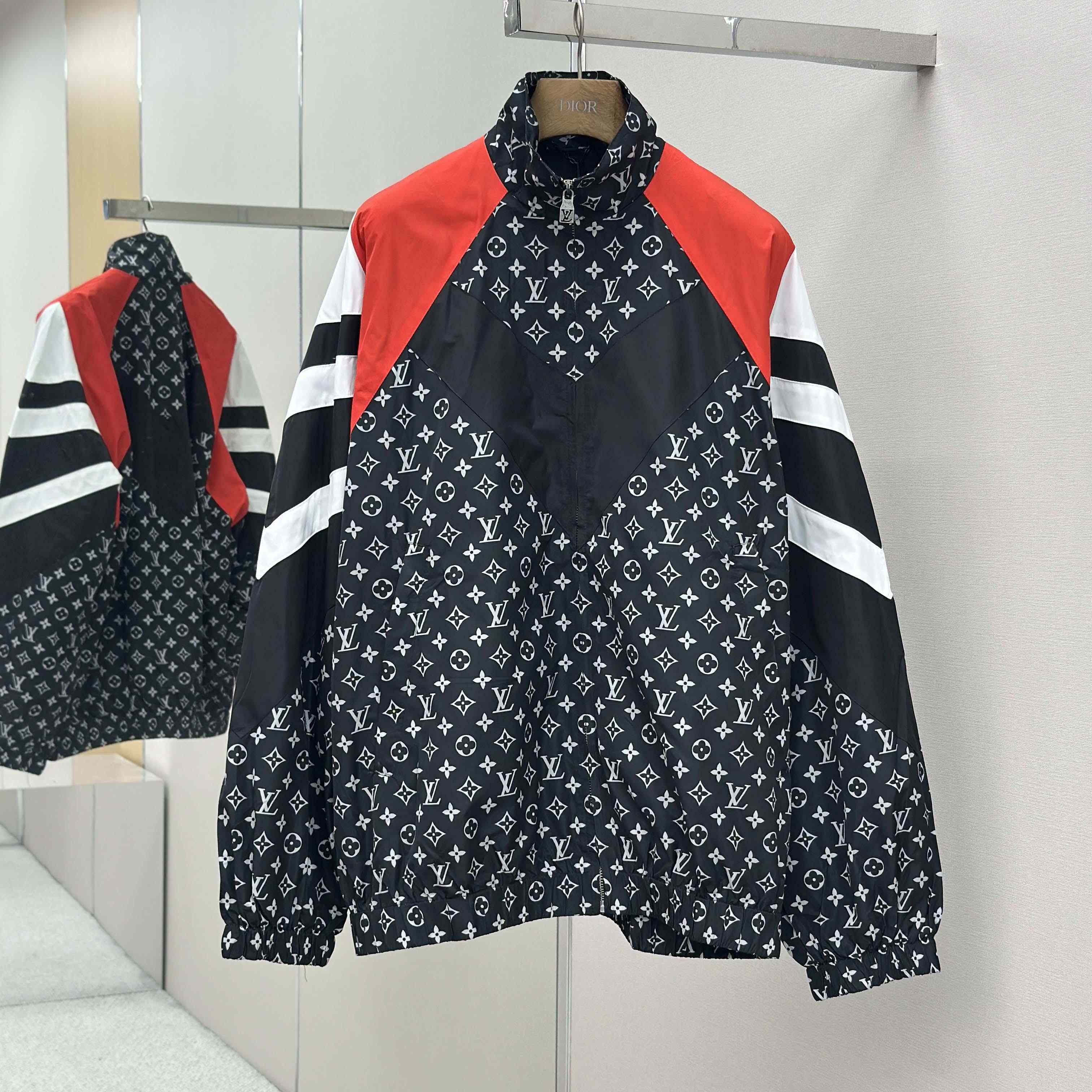  - EUR FASHION