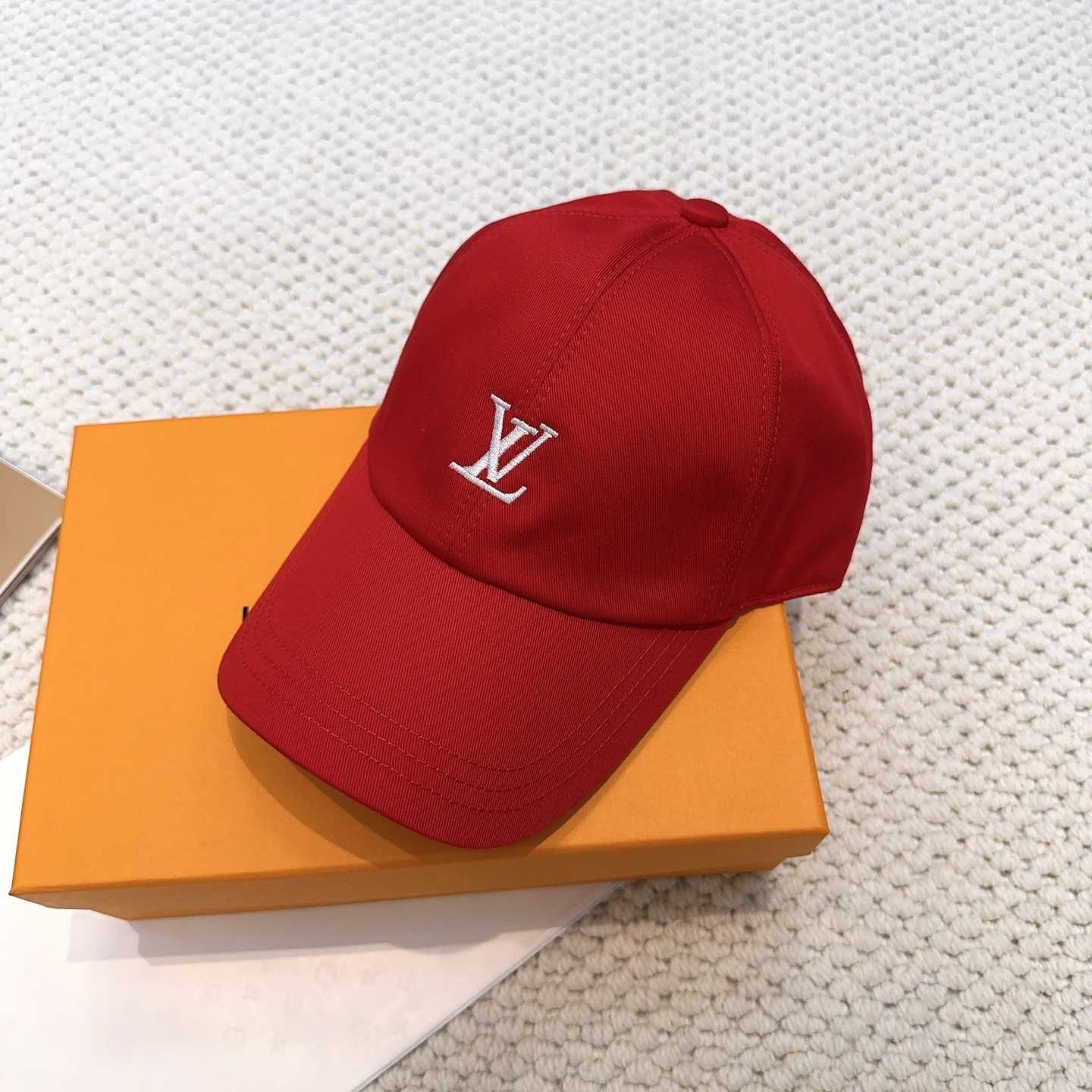 Louis Vuitton Cap - EUR FASHION