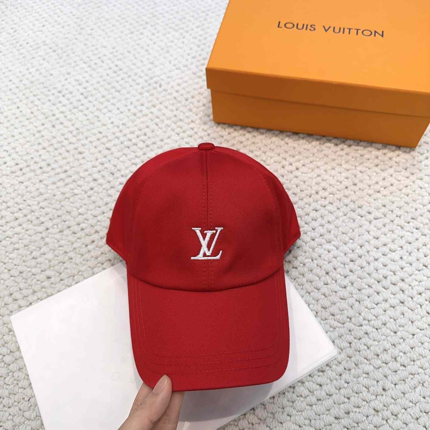 Louis Vuitton Cap - EUR FASHION