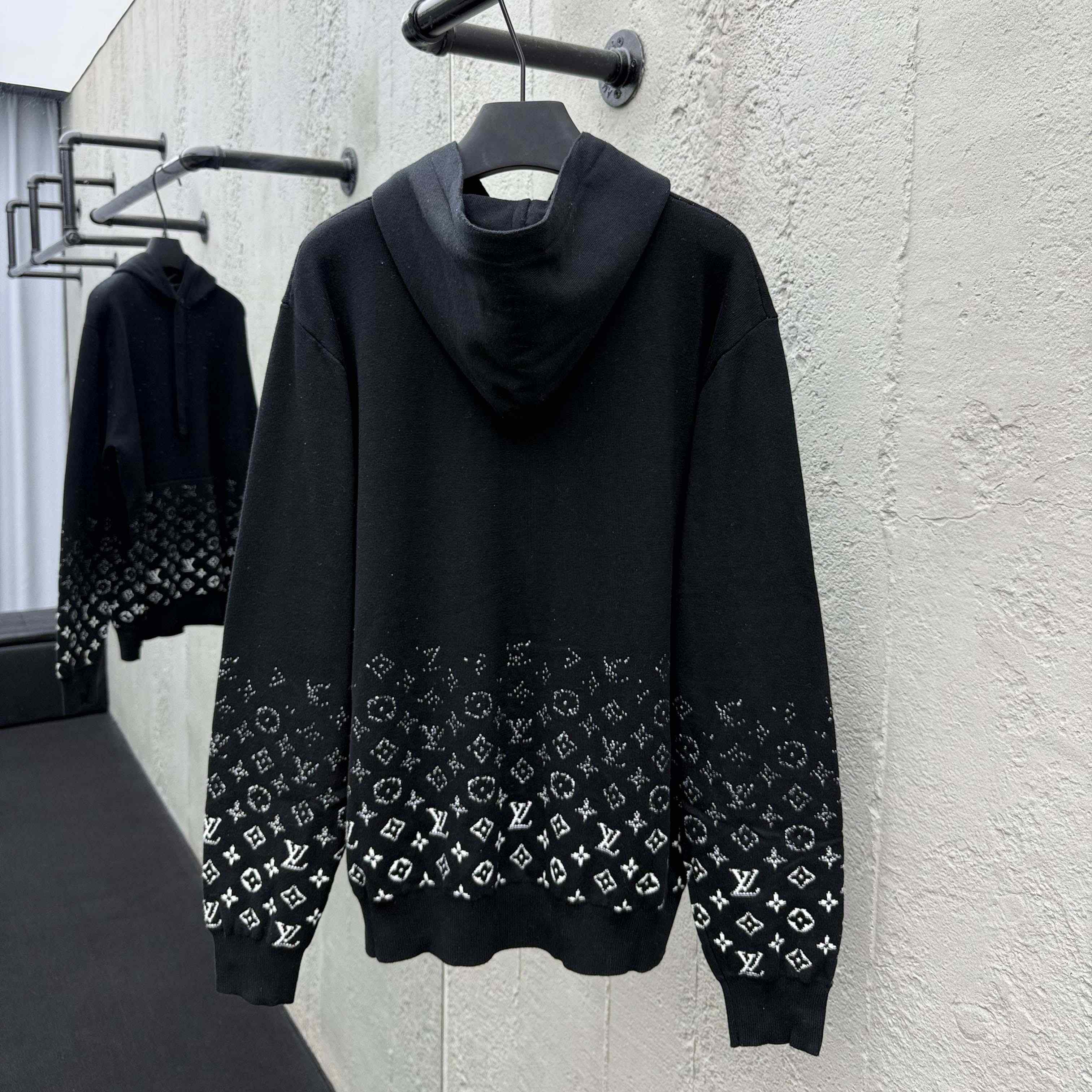 Louis Vuitton Gradient Cotton Hoodie   1AFAQE - EUR FASHION