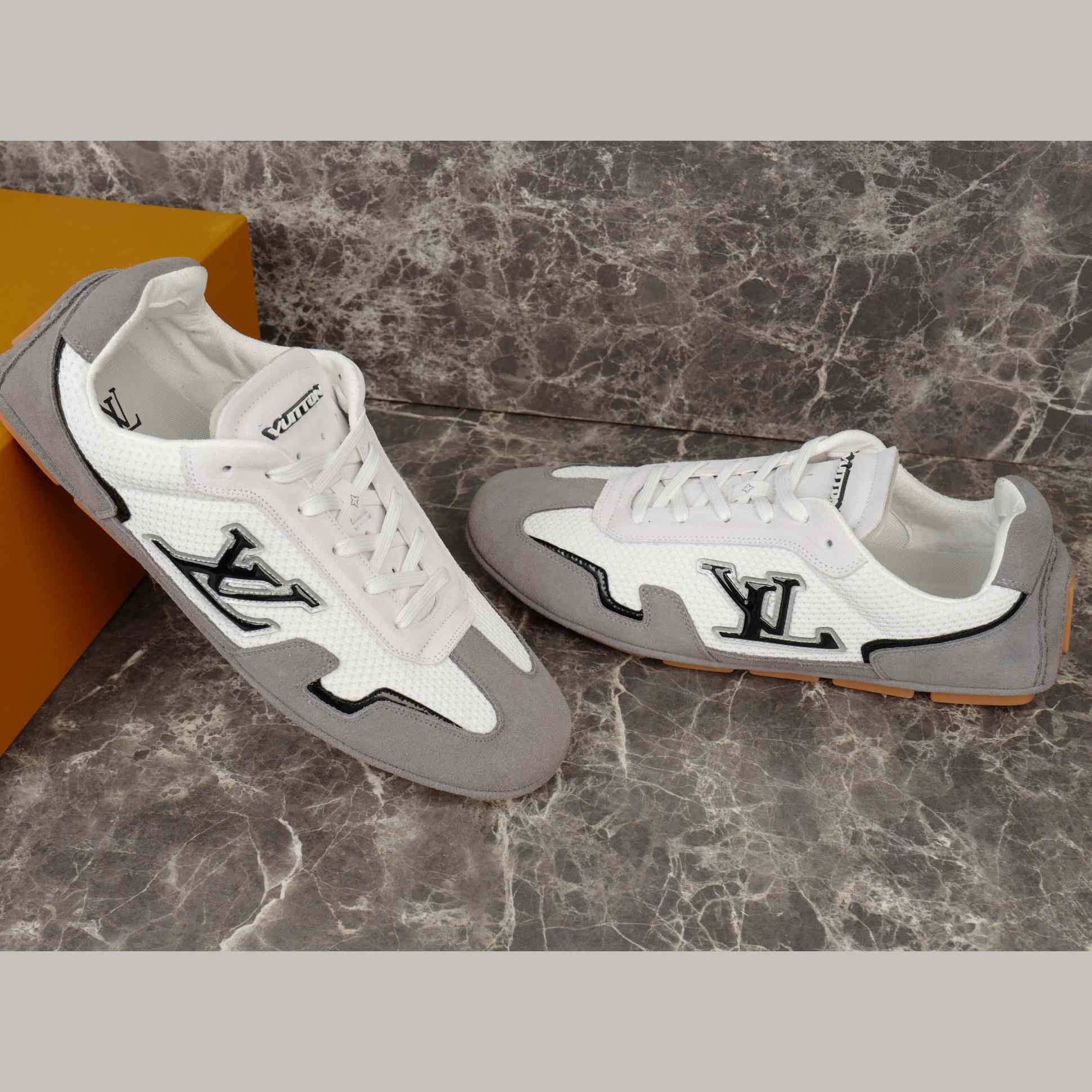 Louis Vuitton LV Rally Sneaker   1AHWXT - EUR FASHION