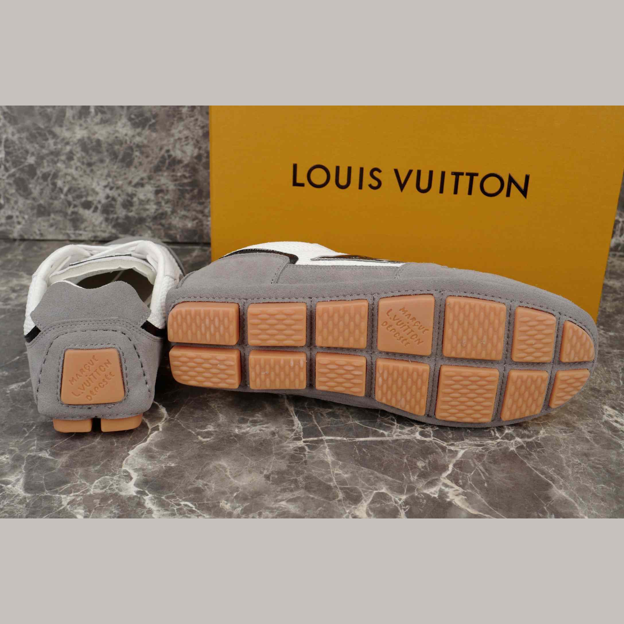 Louis Vuitton LV Rally Sneaker   1AHWXT - EUR FASHION