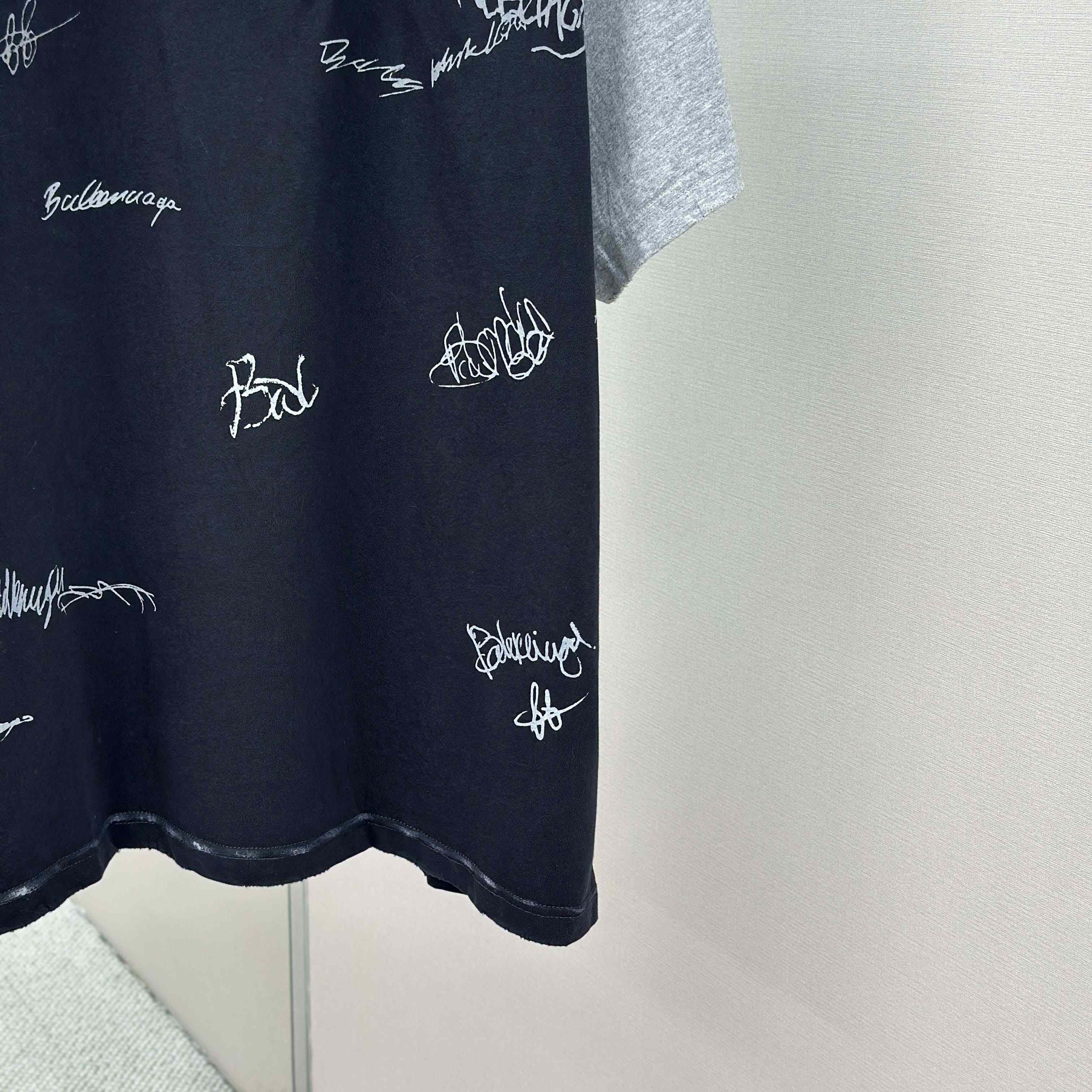 Balenciaga Taped Balenciaga Back T-Shirt Medium Fit in heather grey dry jersey - EUR FASHION
