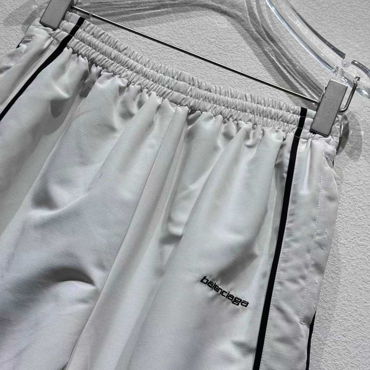 Balenciaga 50/50 Tracksuit Pants In White And Grey  - EUR FASHION