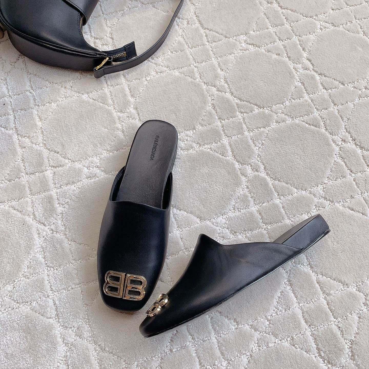 Balenciaga Flat Cosy BB Mule Slide Sandals - EUR FASHION