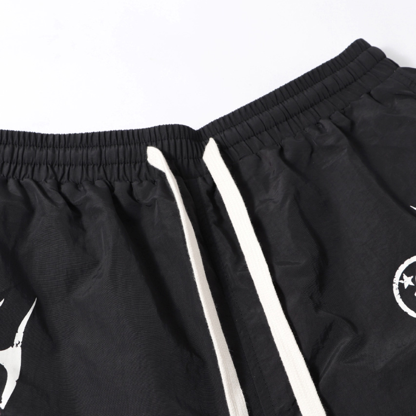Hellstar Nylon Shorts - EUR FASHION