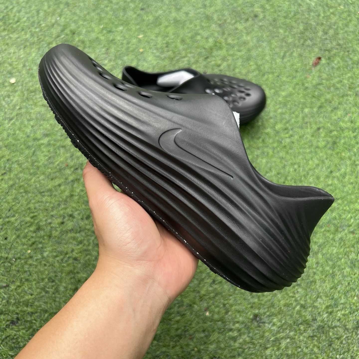 Nike ReactX Rejuven8   HV5060-001 - EUR FASHION
