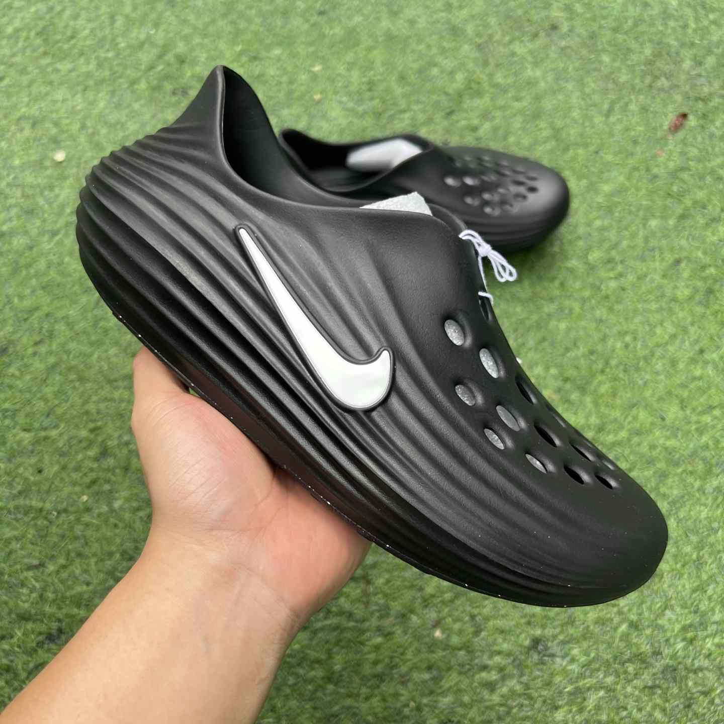 Nike ReactX Rejuven8   HV5060-001 - EUR FASHION