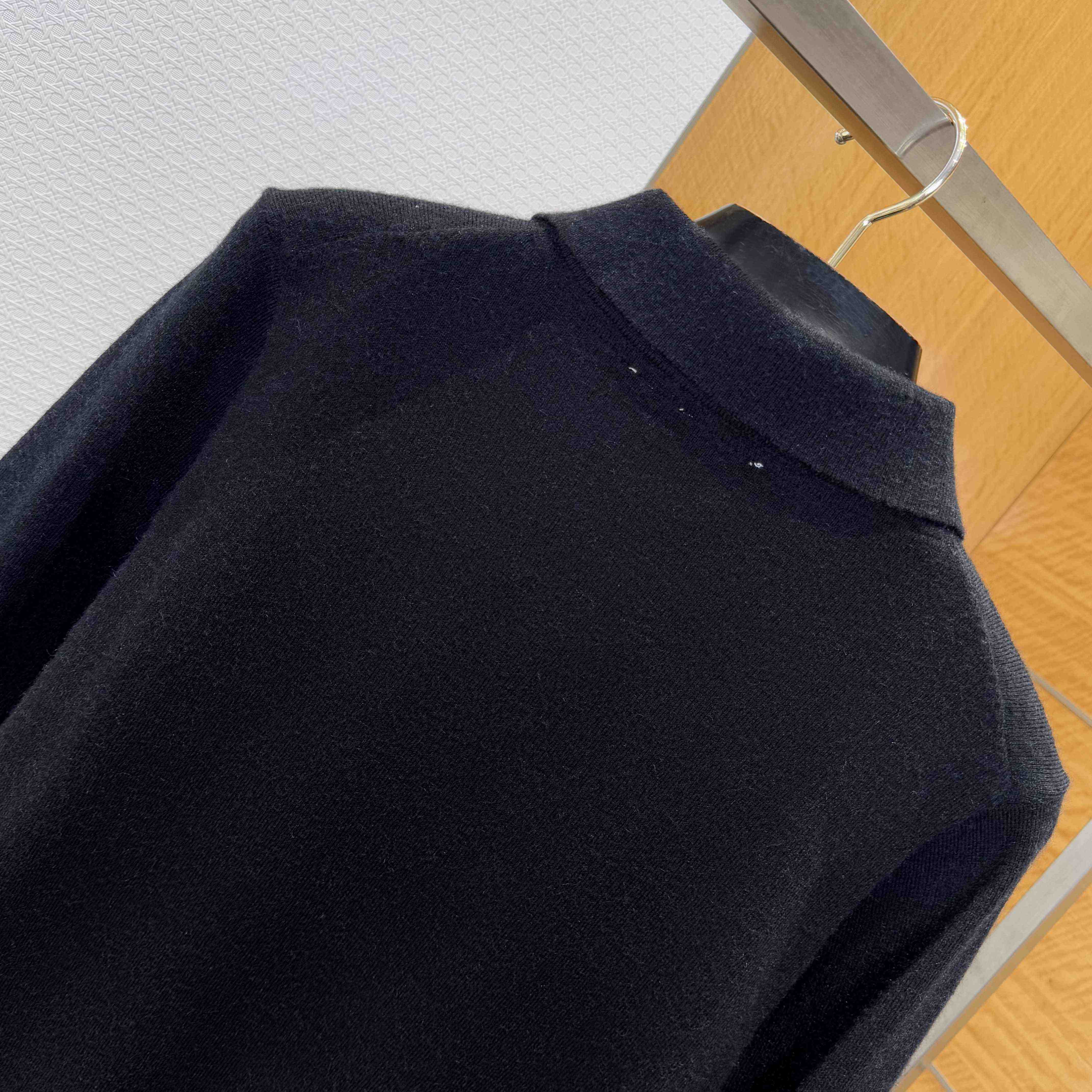 Burberry Long-sleeve Cashmere Blend Polo Shirt - EUR FASHION
