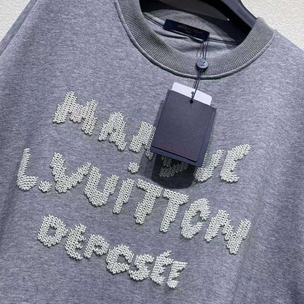 Louis Vuitton Embroidered Signature Sweatshirt   1AIKCO - EUR FASHION