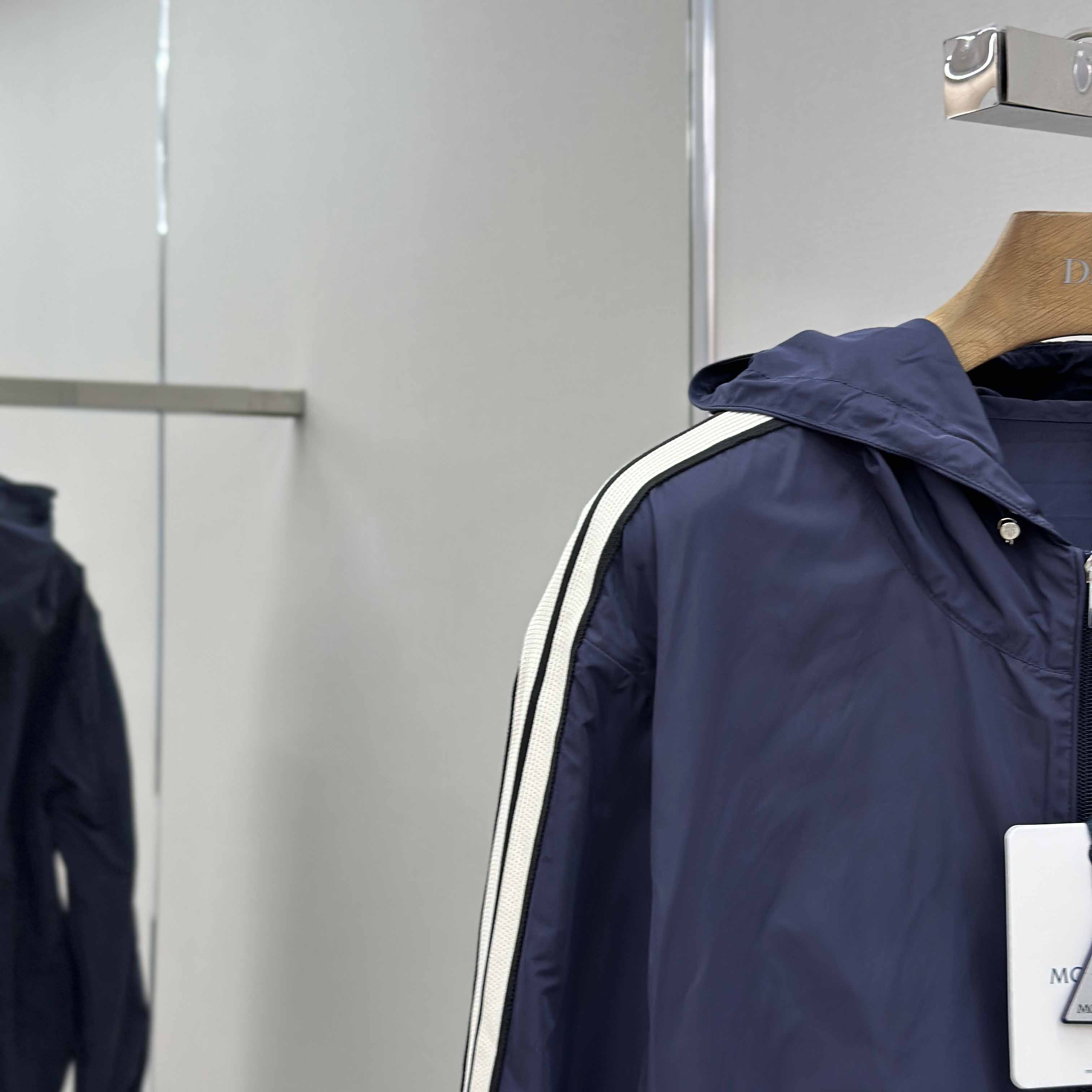 Moncler Olan Jacket - EUR FASHION