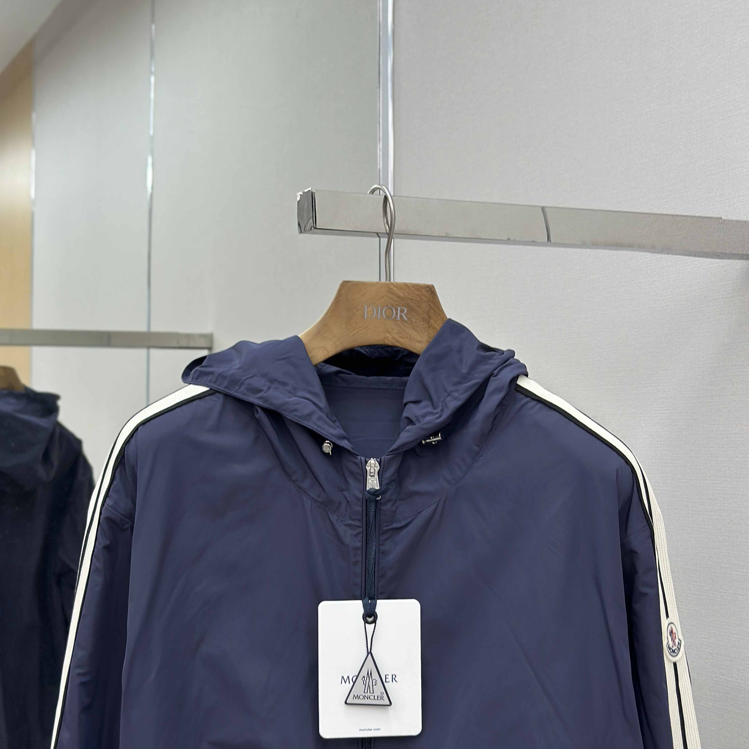 Moncler Olan Jacket - EUR FASHION