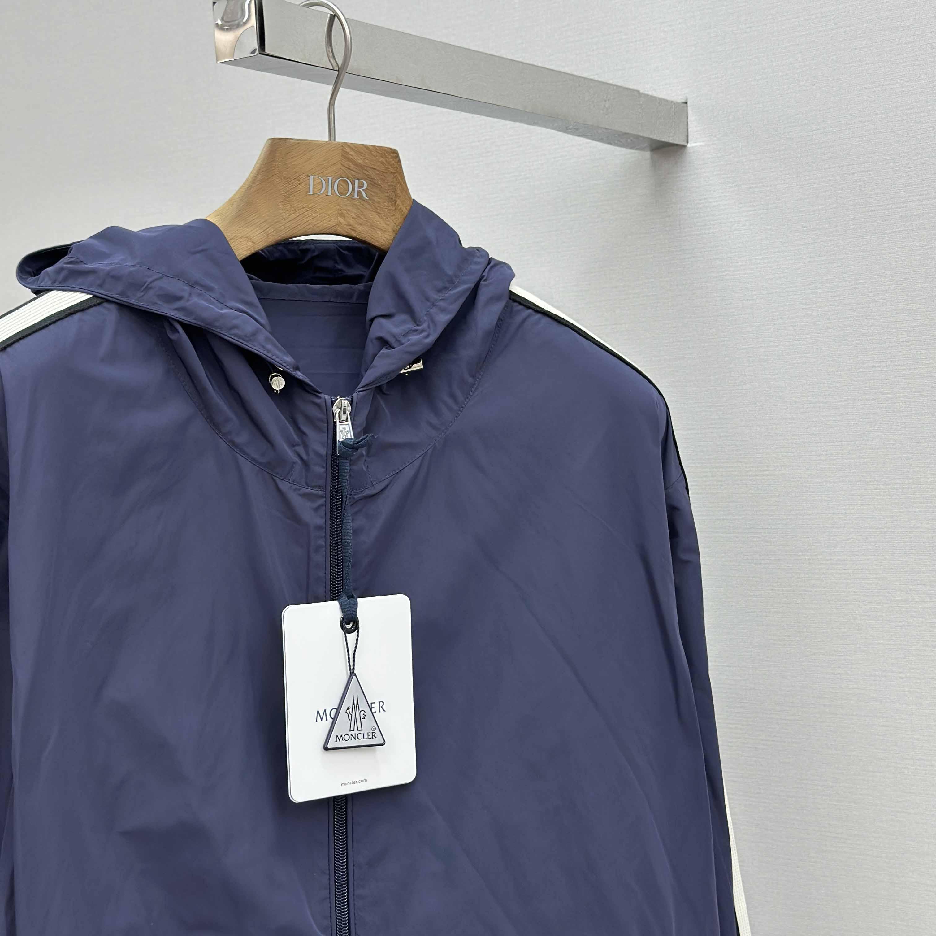 Moncler Olan Jacket - EUR FASHION