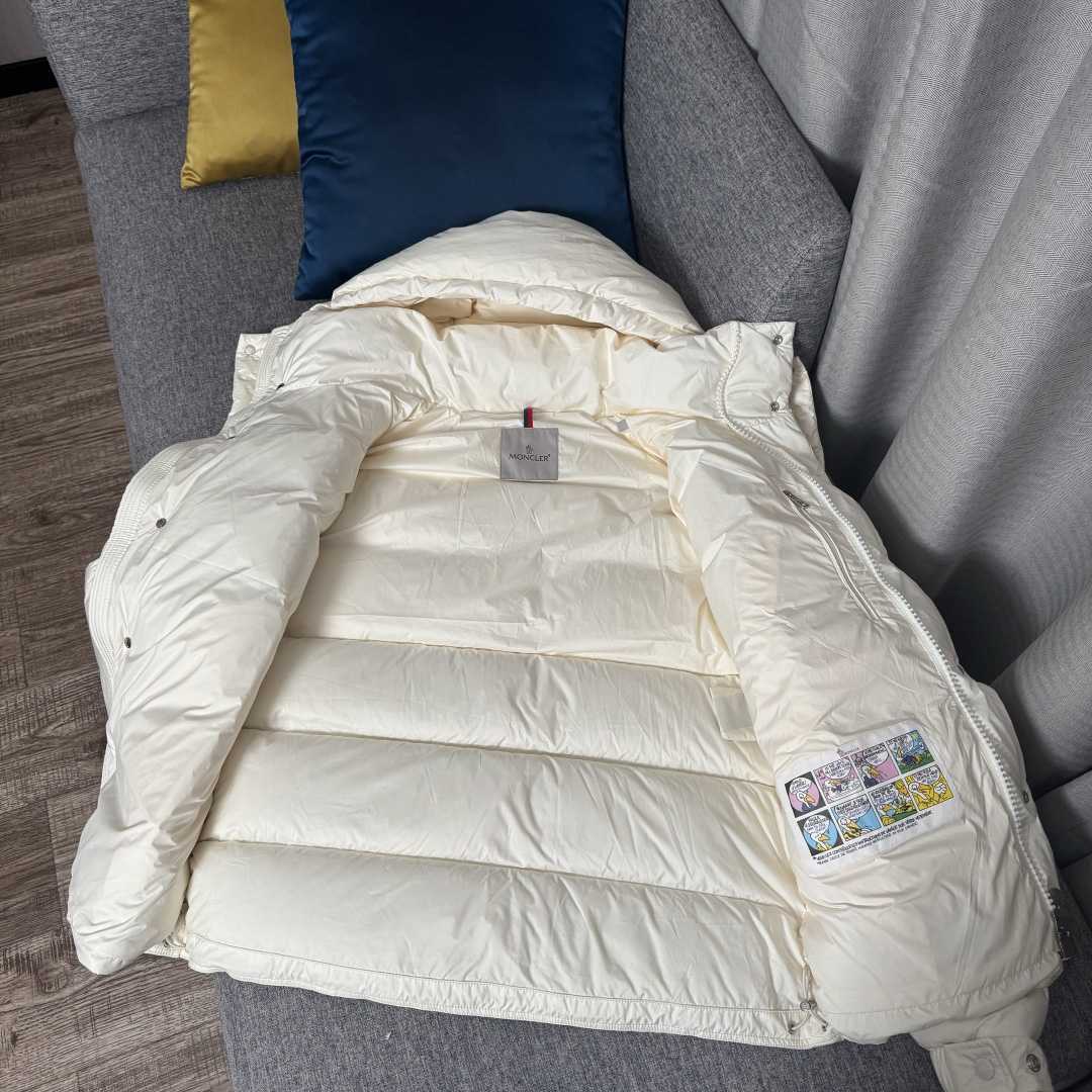 Moncler Maya 70 Hooded Short Down Jacket - EUR FASHION