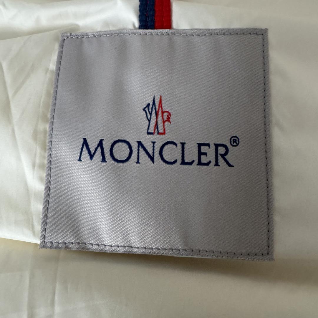 Moncler Maya 70 Hooded Short Down Jacket - EUR FASHION