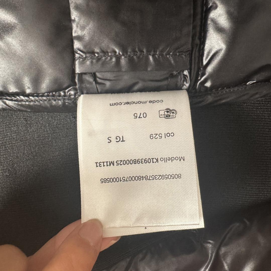 Moncler Padded Wool Zip-Up Cardigan In Black    Z503 - EUR FASHION