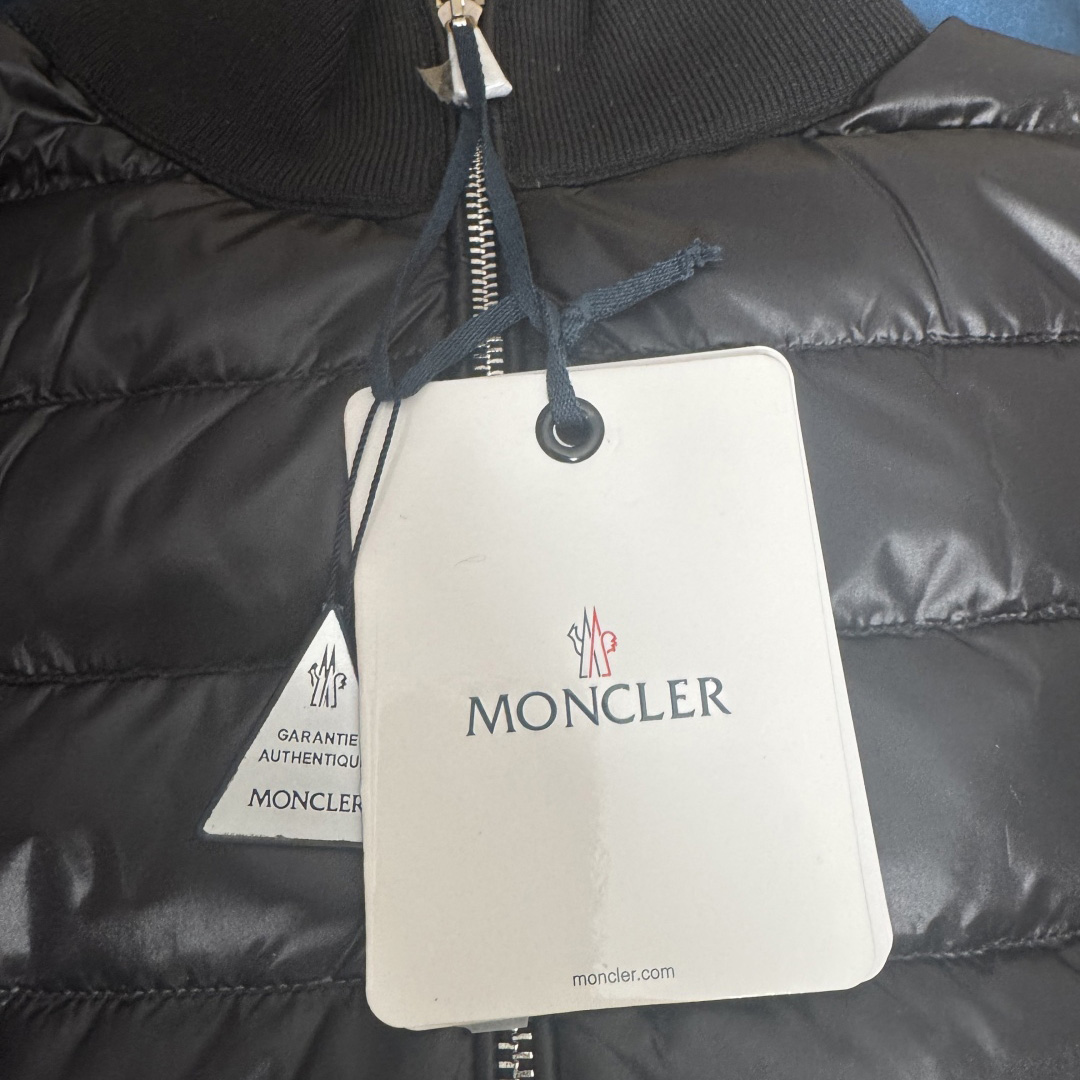 Moncler Padded Wool Zip-Up Cardigan In Black    Z503 - EUR FASHION