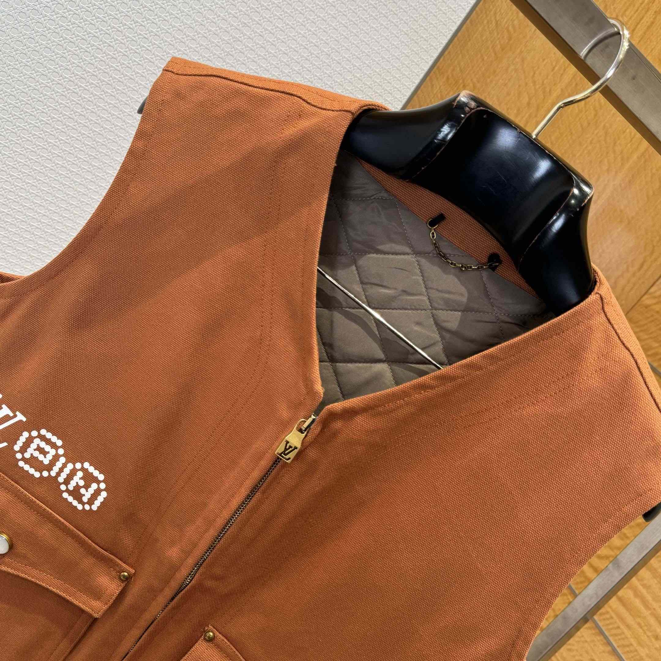 Louis Vuitton Workwear Gilet  - EUR FASHION