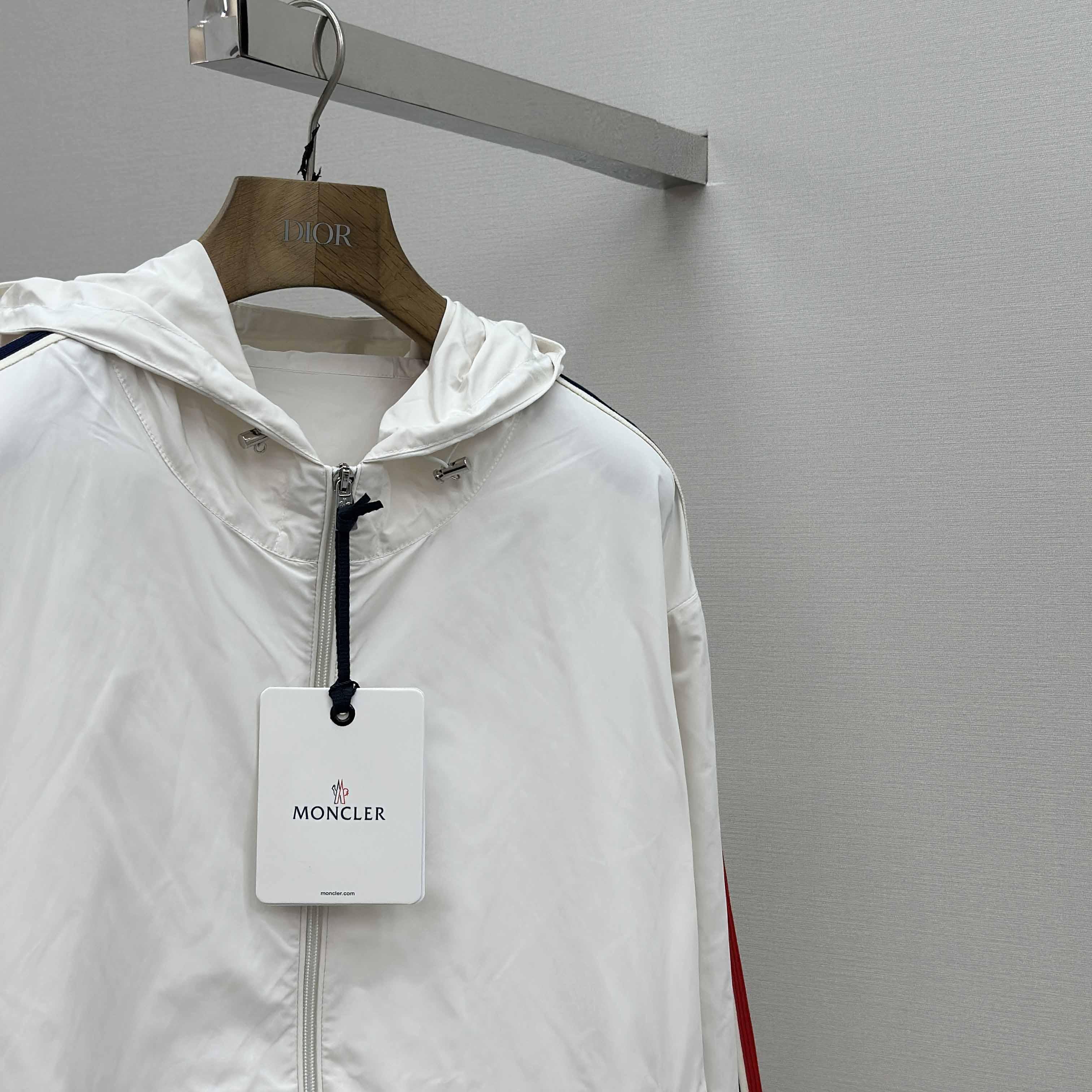 Moncler Olan Jacket - EUR FASHION