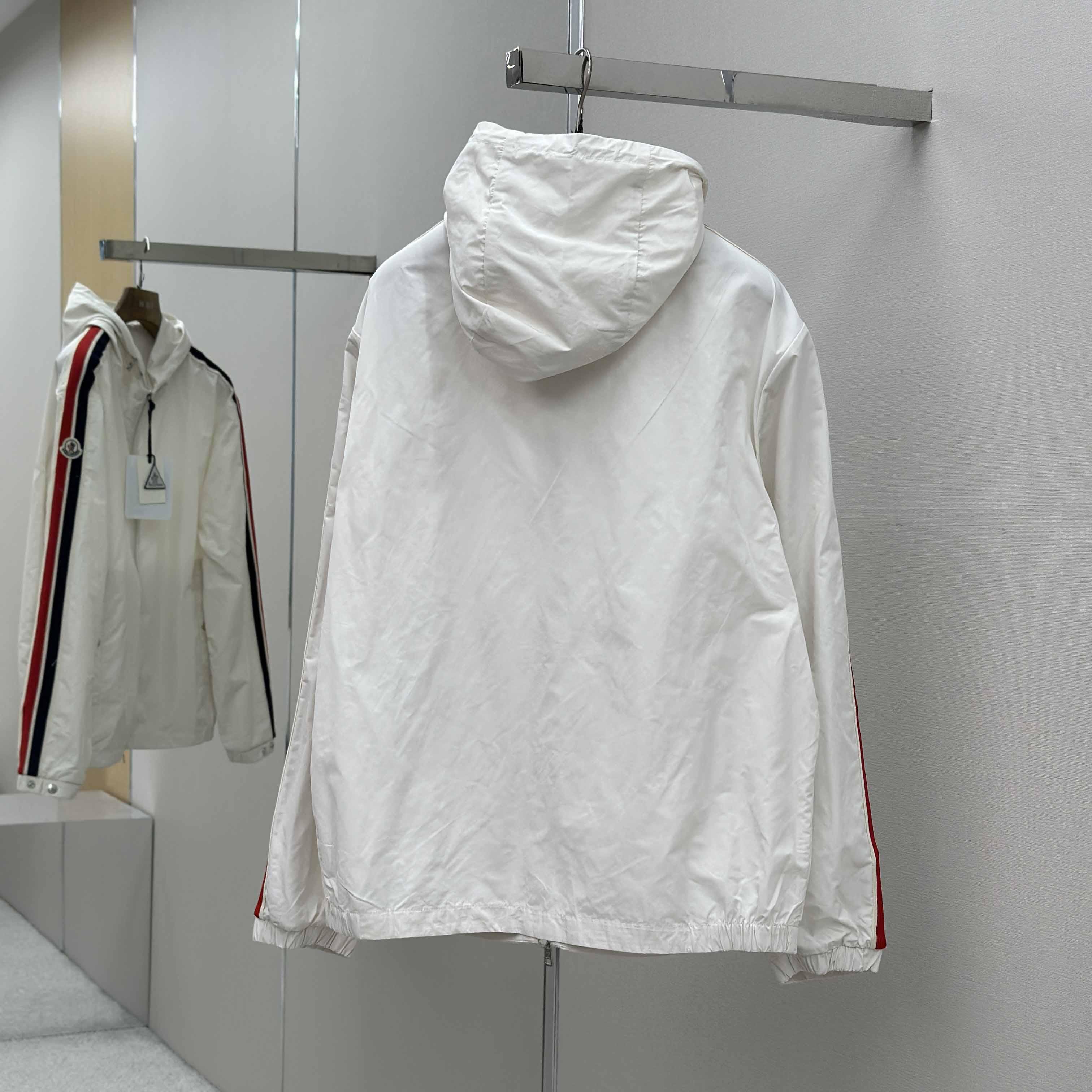 Moncler Olan Jacket - EUR FASHION
