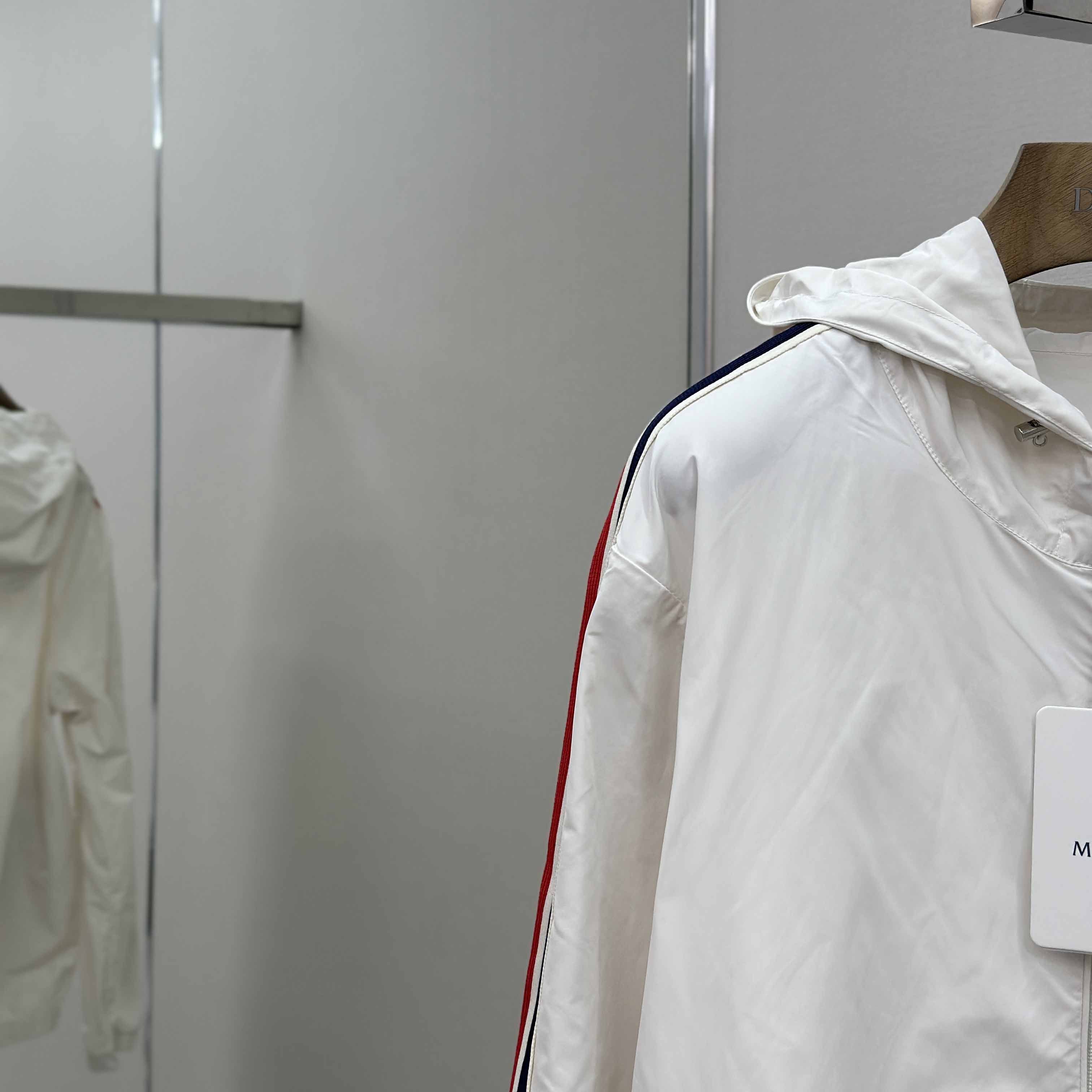 Moncler Olan Jacket - EUR FASHION