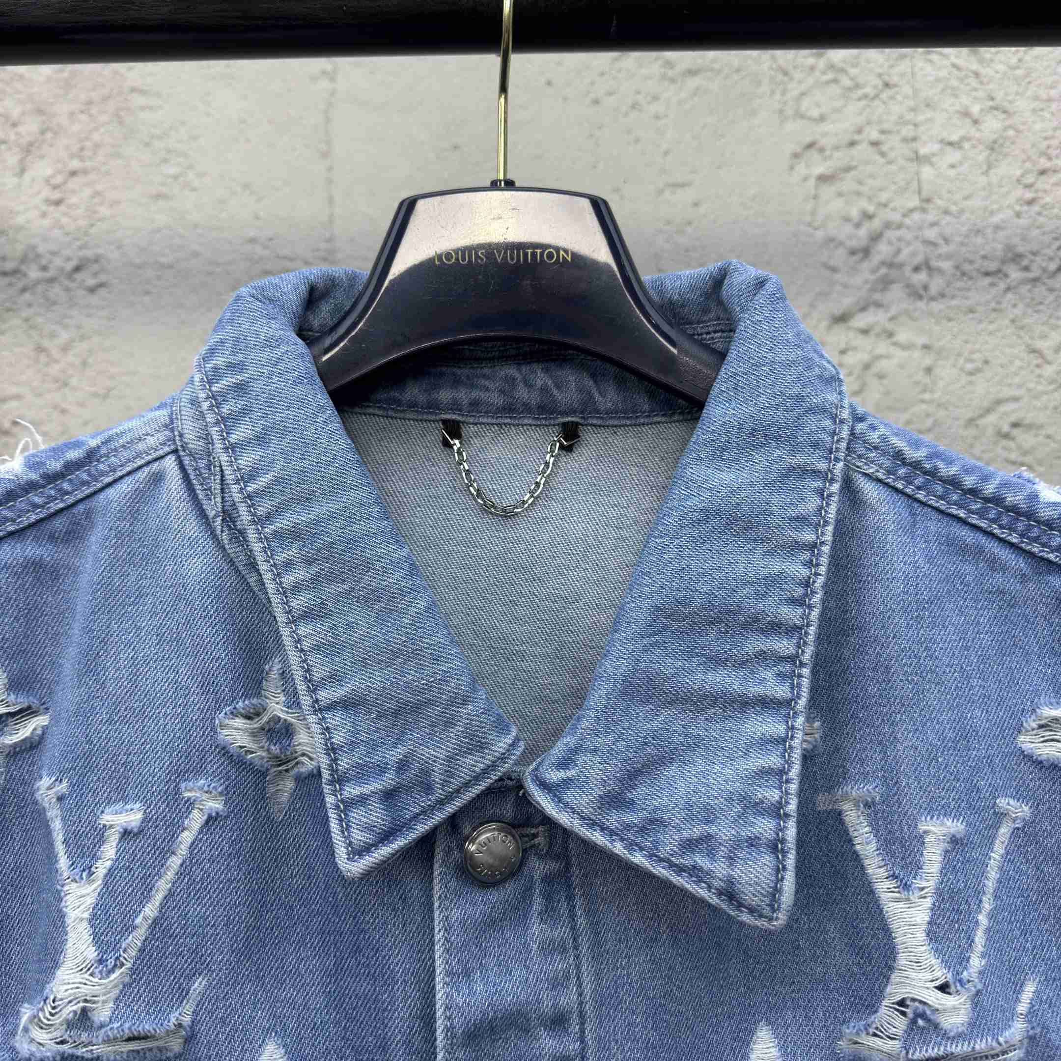 Louis Vuitton Denim Trucker Jacket  1AGING - EUR FASHION