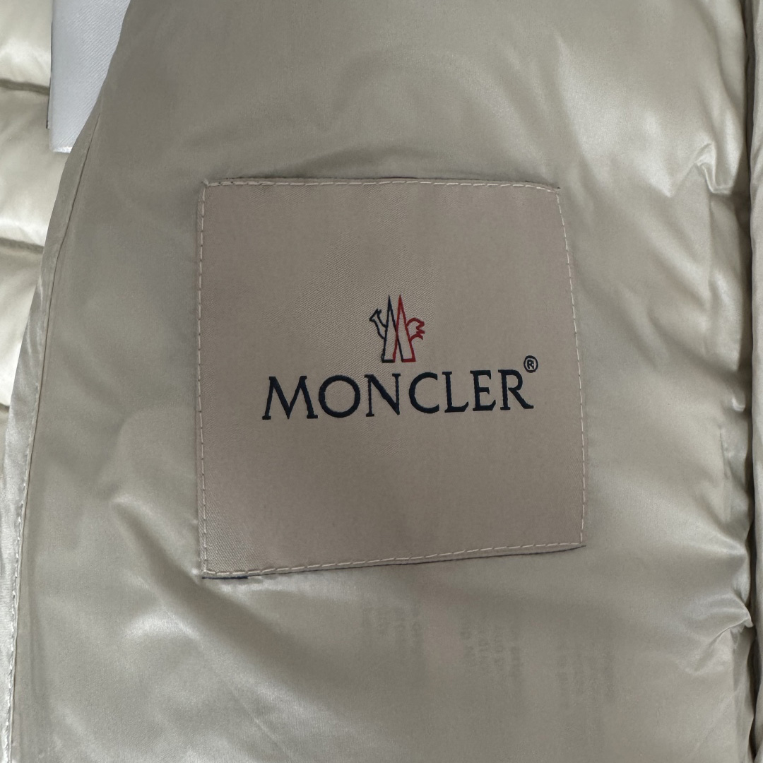 Moncler Ige Hooded Short Down Jacket - EUR FASHION