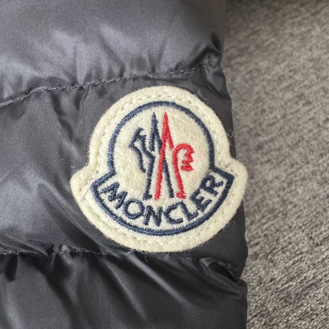 Moncler Ige Hooded Short Down Jacket - EUR FASHION