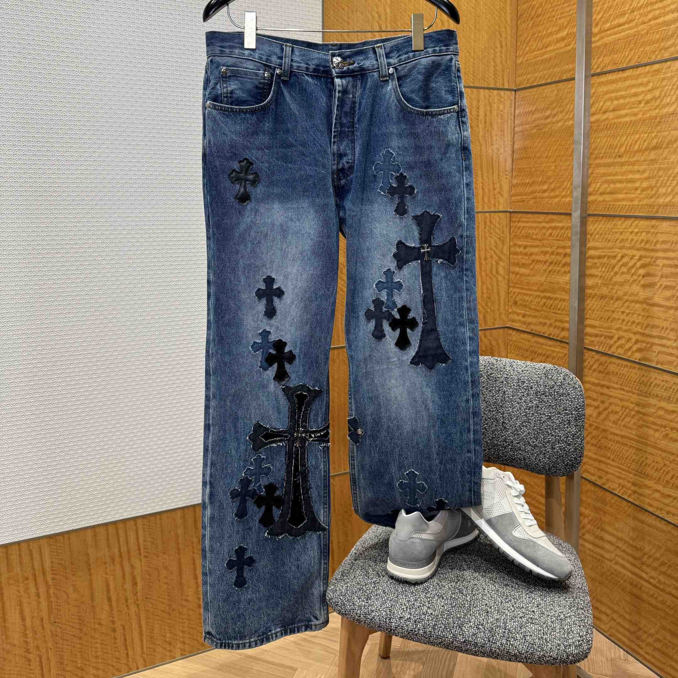  - EUR FASHION