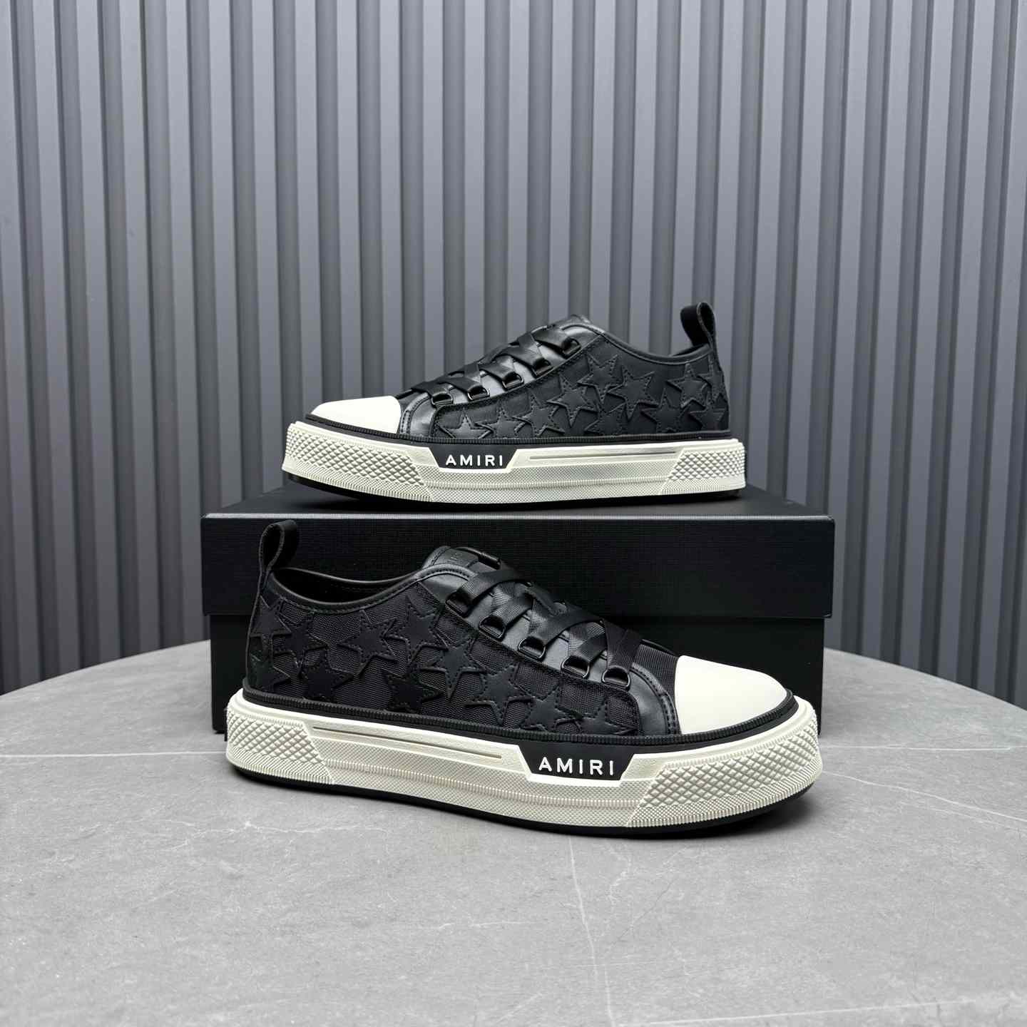 Amiri Stars Low Sneakers - EUR FASHION