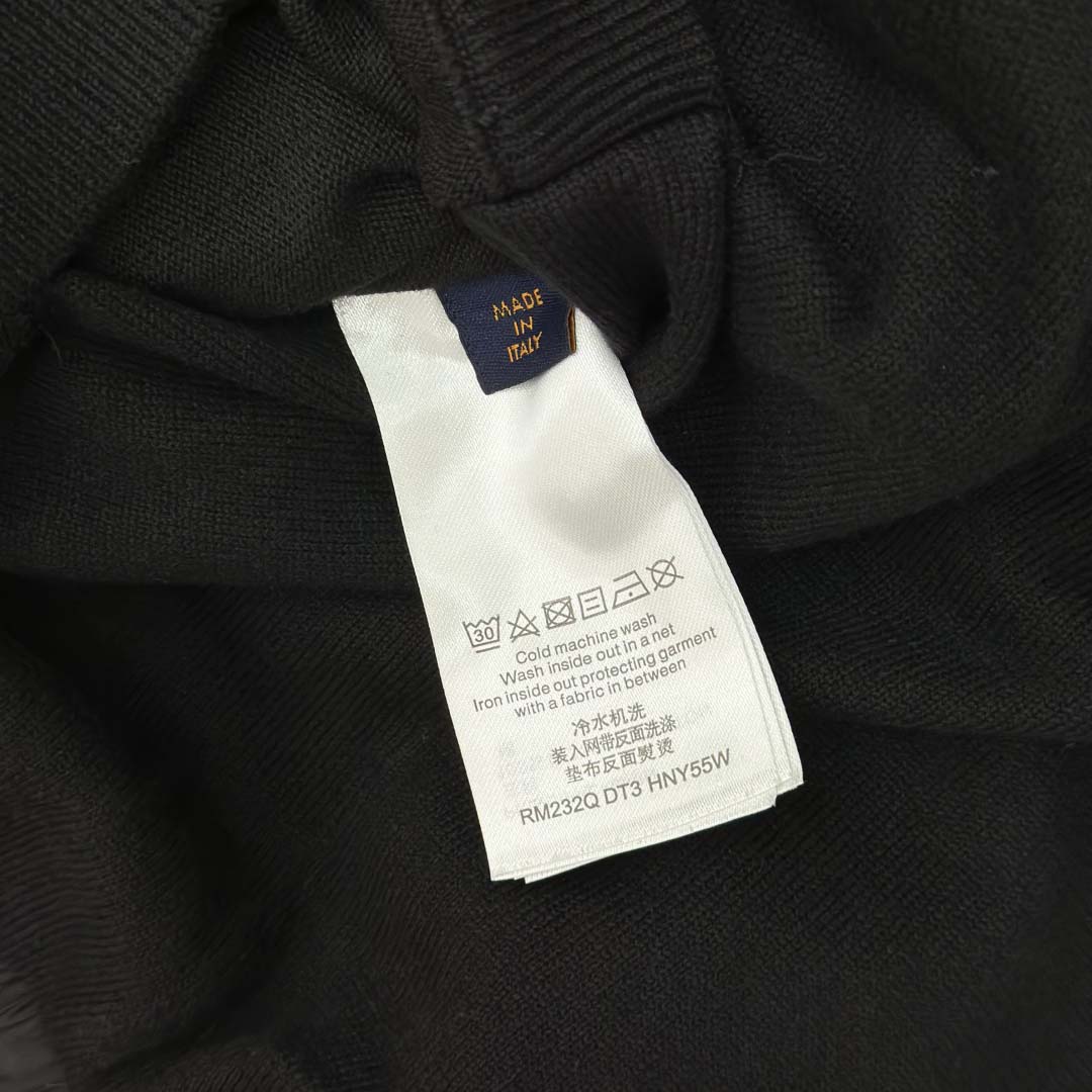 Louis Vuitton Monogram Reversible Light Bomber   1AGMFK - EUR FASHION