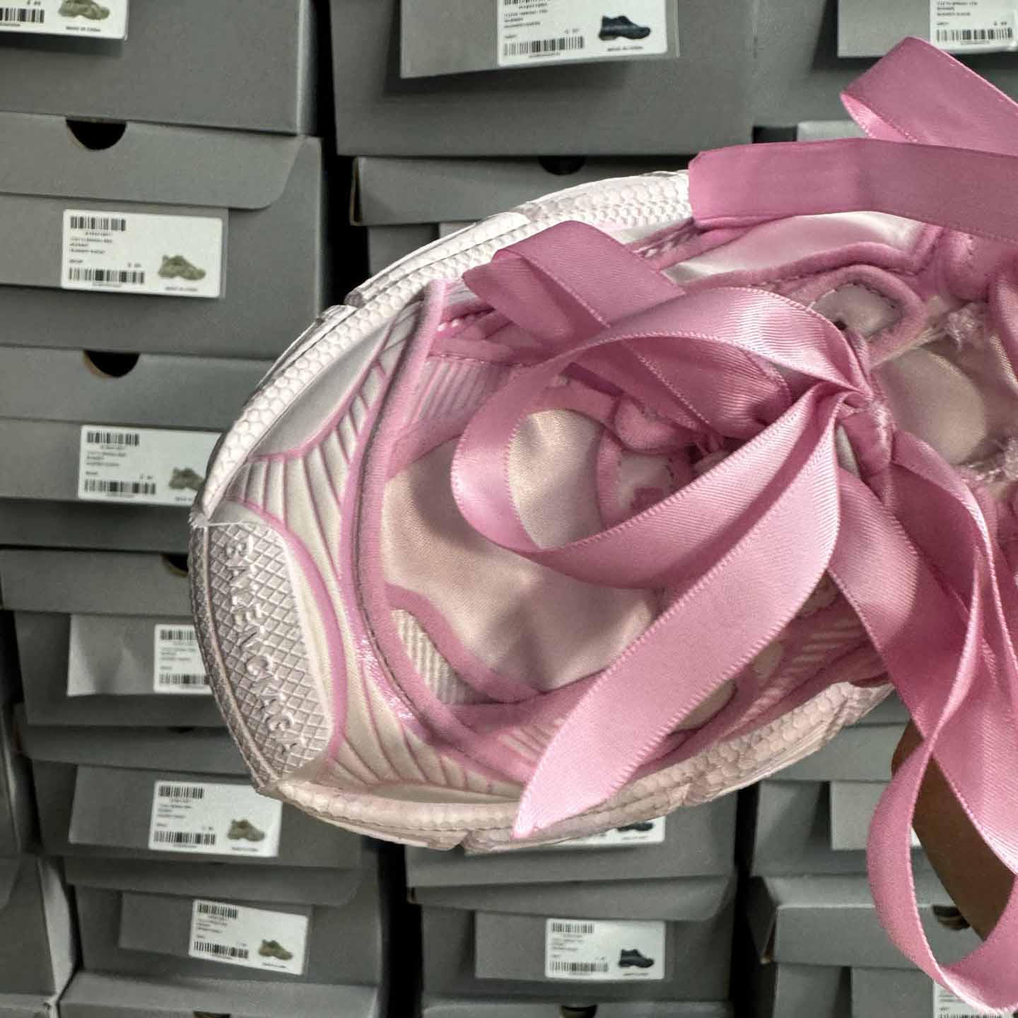 Balenciaga 3XL VG Edition Satin Bows Pink  - EUR FASHION