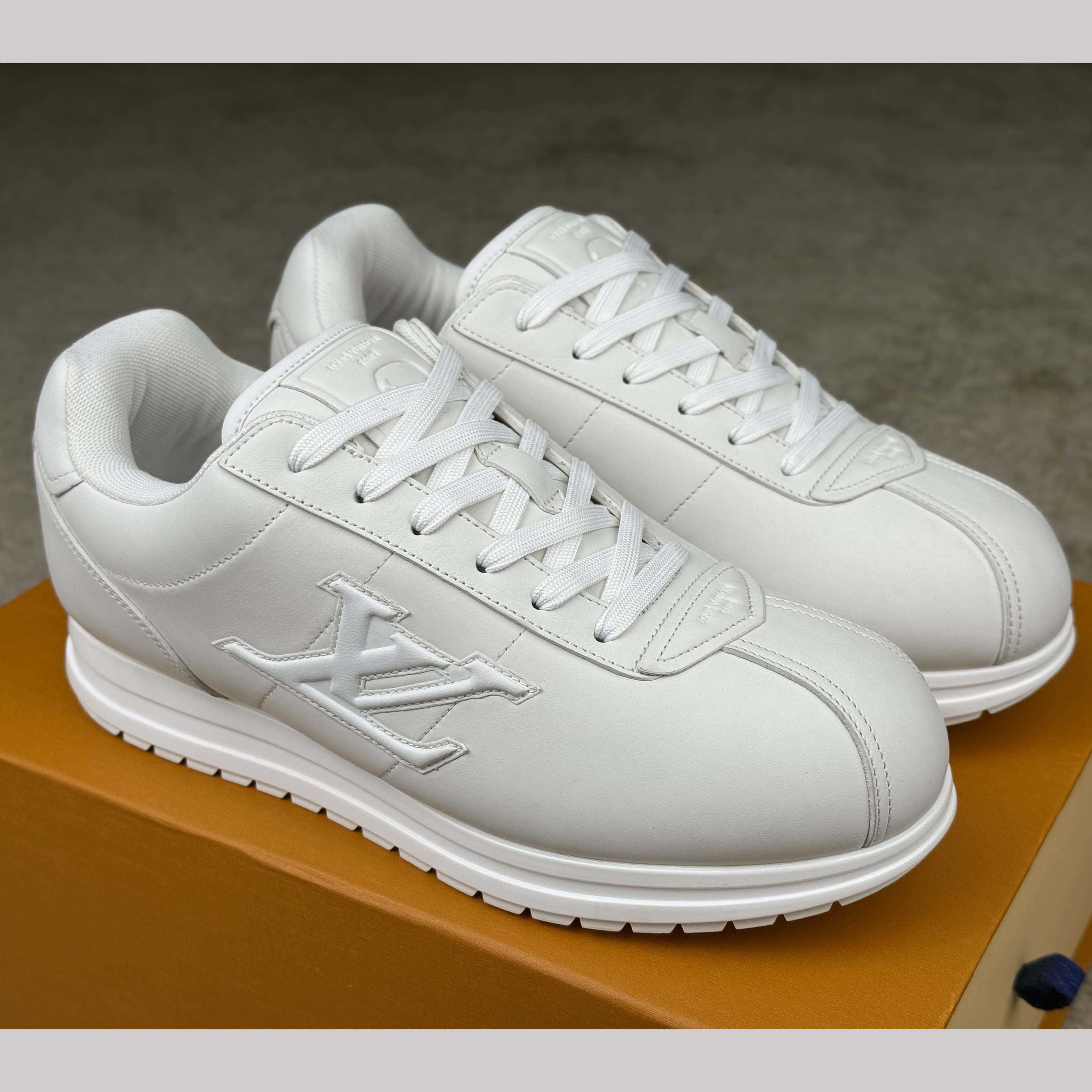 Louis Vuitton LV BUTTERSOFT Sneaker    1AIKDO - EUR FASHION