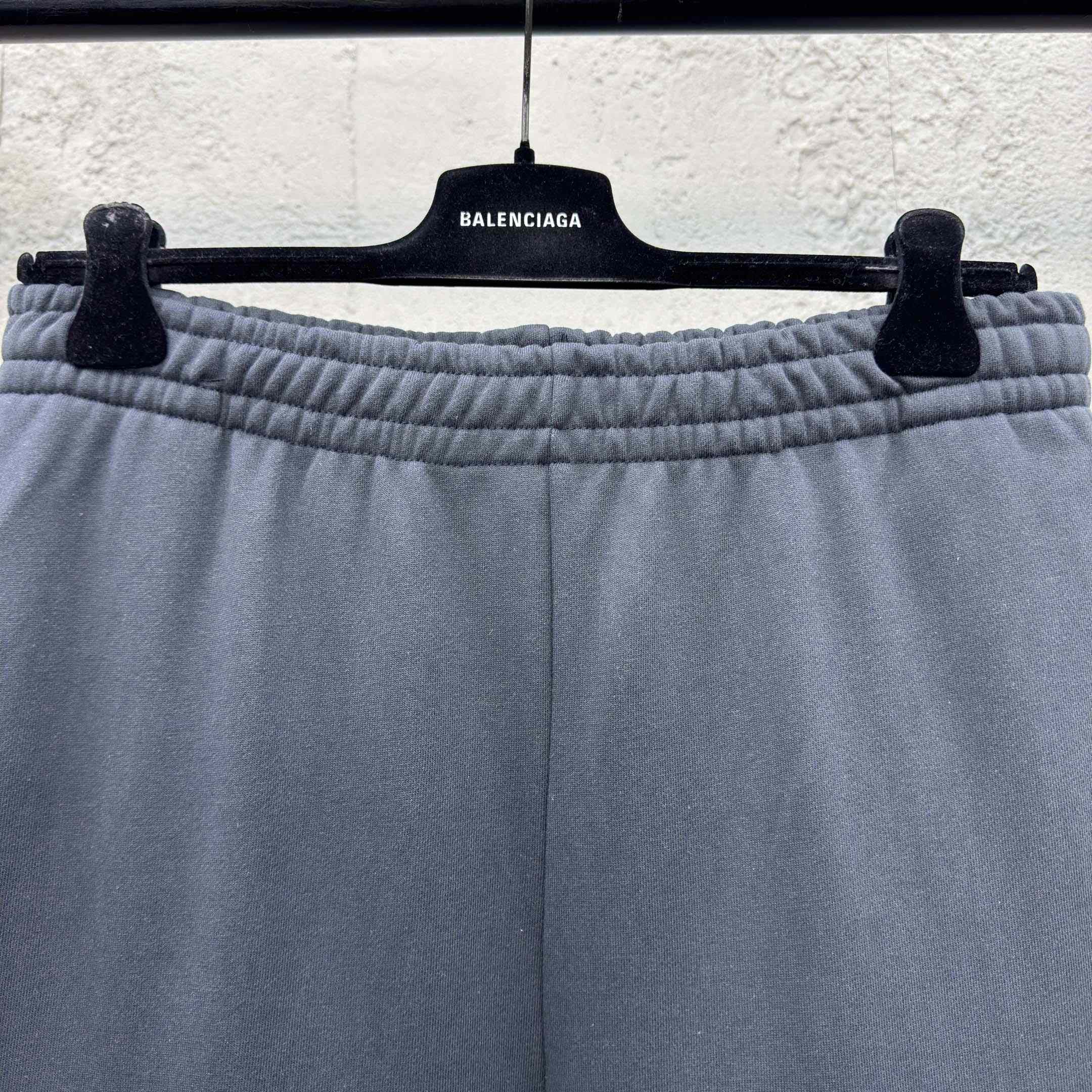 Balenciaga Under Armour® Baggy Sweatpants In Black - EUR FASHION