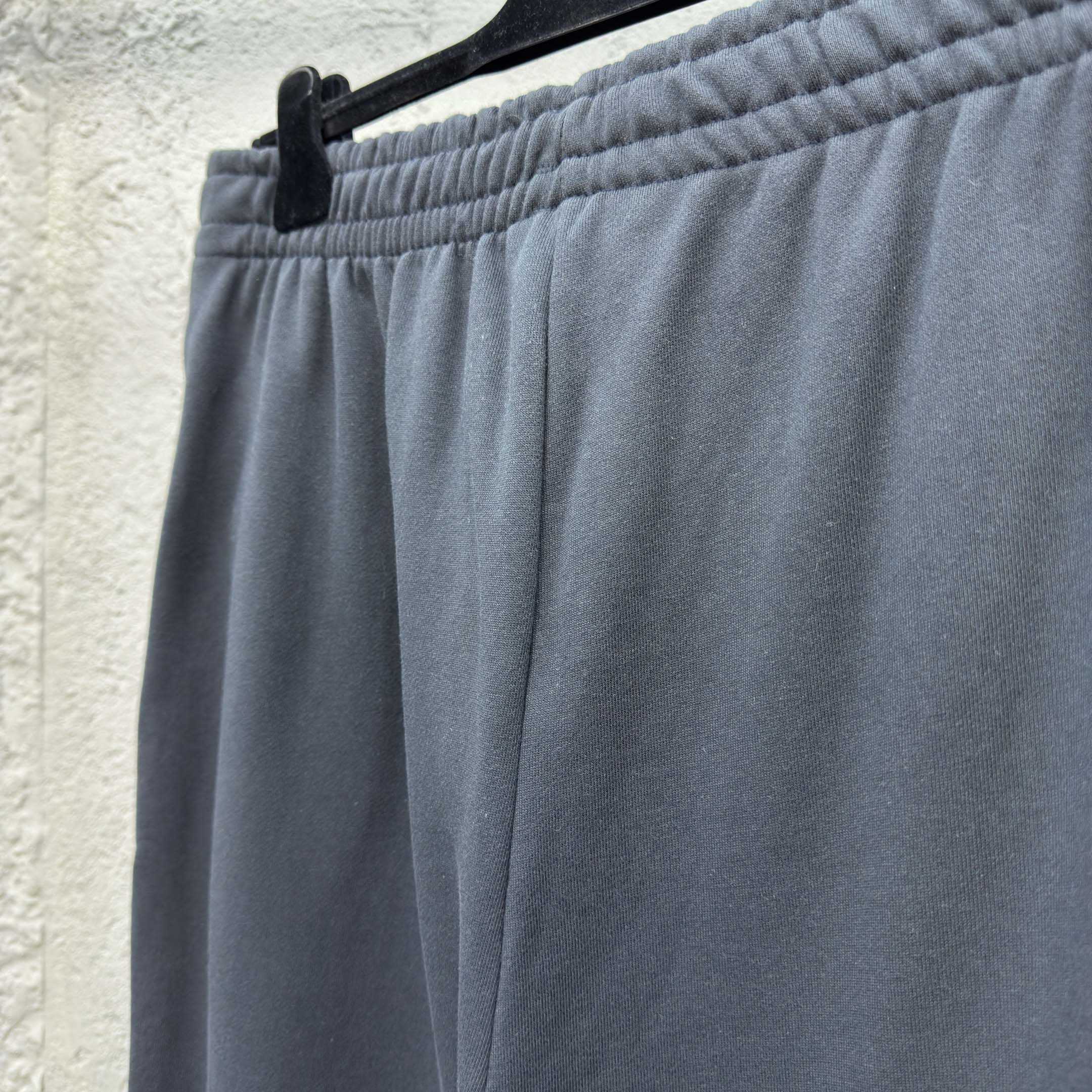 Balenciaga Under Armour® Baggy Sweatpants In Black - EUR FASHION