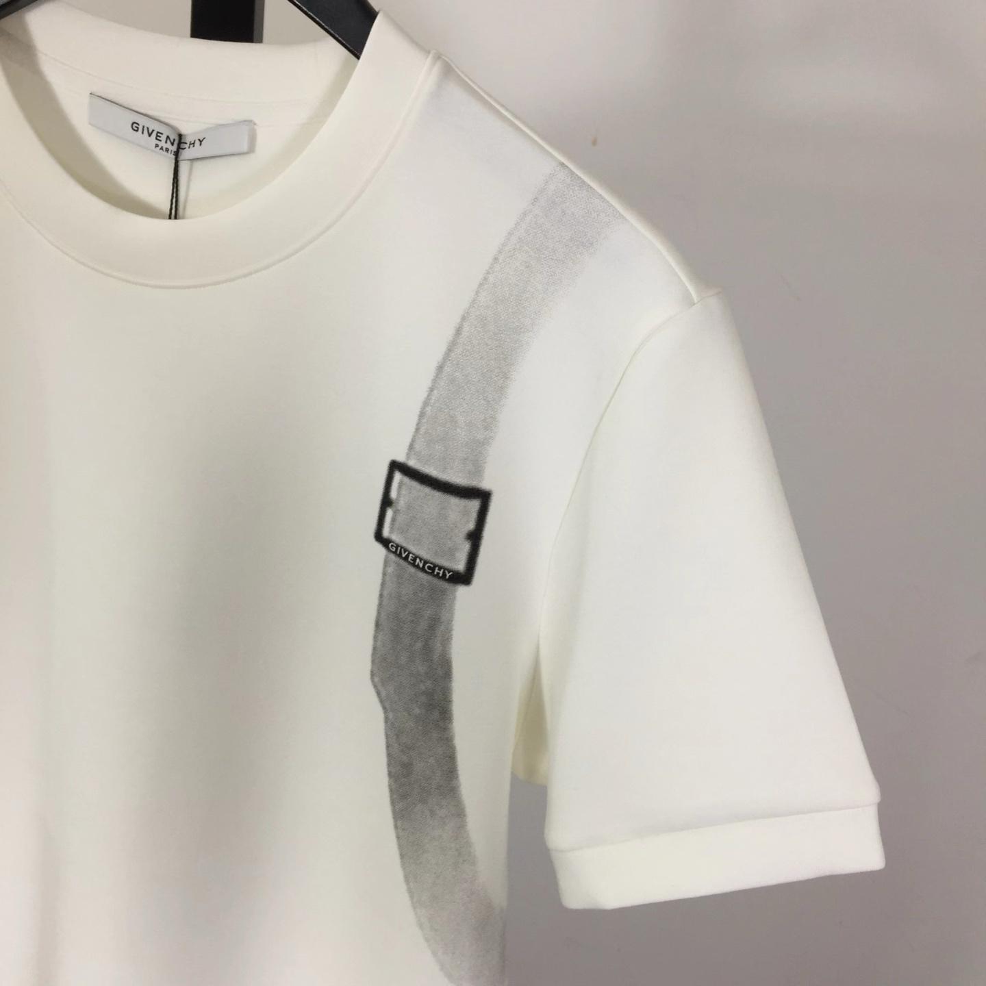 Givenchy T-shirt In Cotton - EUR FASHION