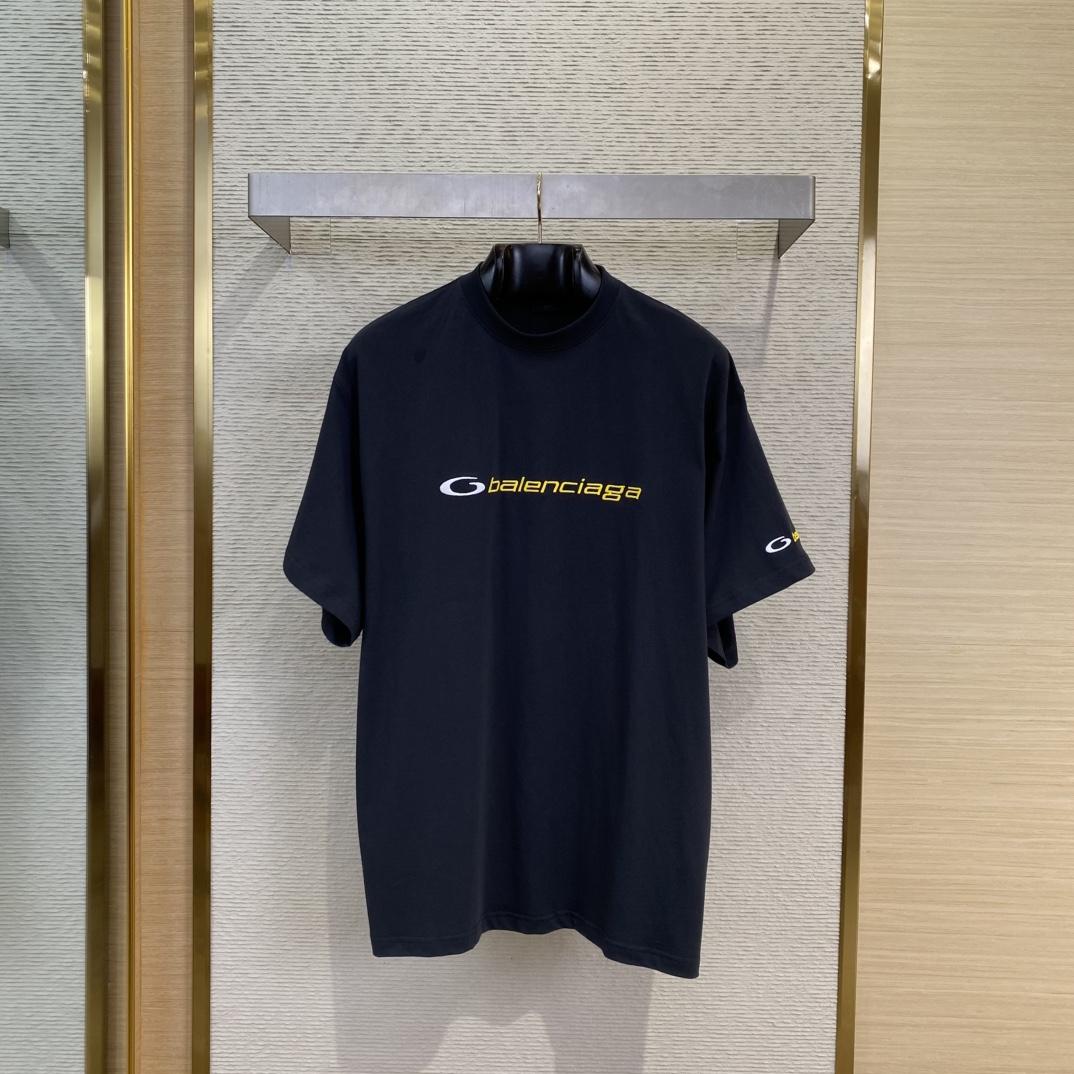 Balenciaga T-shirt Medium Fit - EUR FASHION