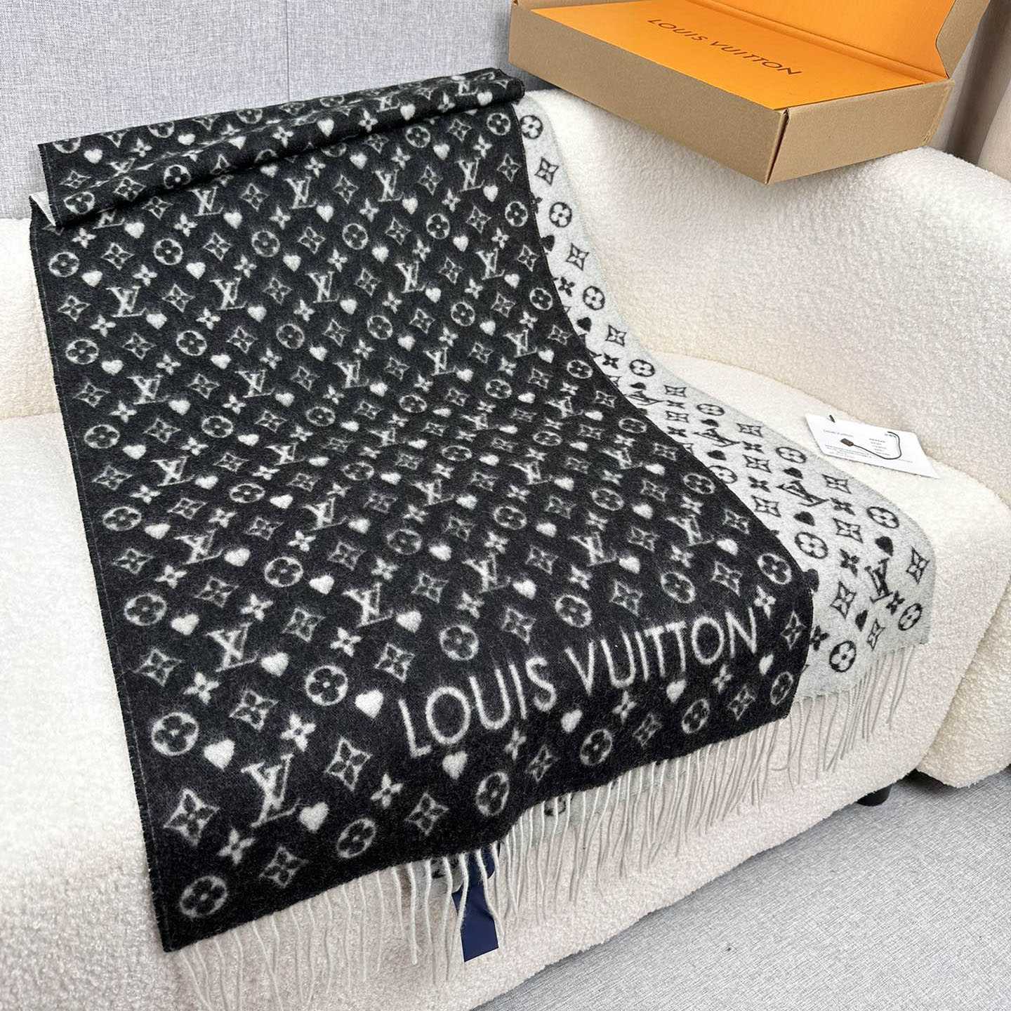 Louis Vuitton Game On Scarf   45*180cm - EUR FASHION