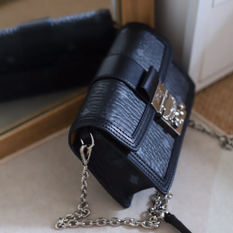 MCM Tracy Crossbody In Visetos （11x 18.5 x 5cm） - EUR FASHION