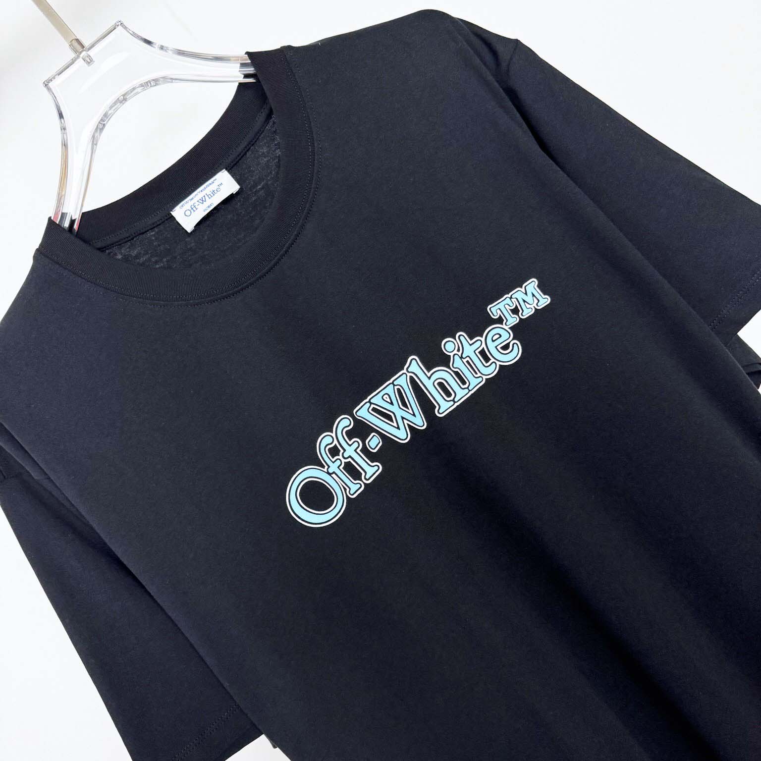 Off-White Big Bookish T-Shirt In Black - EUR FASHION