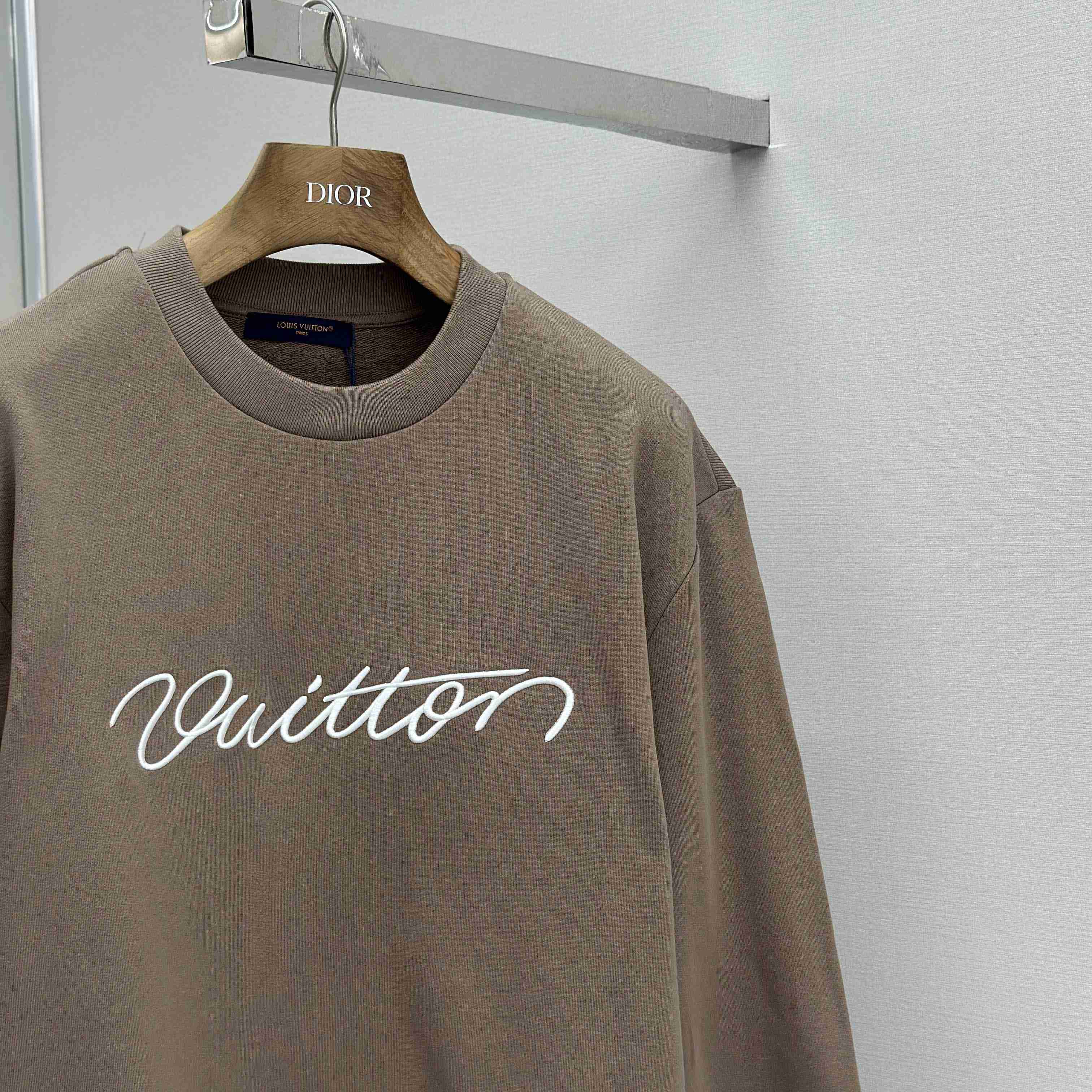 Louis Vuitton Embroidered Cotton Crewneck   1AHEFU - EUR FASHION