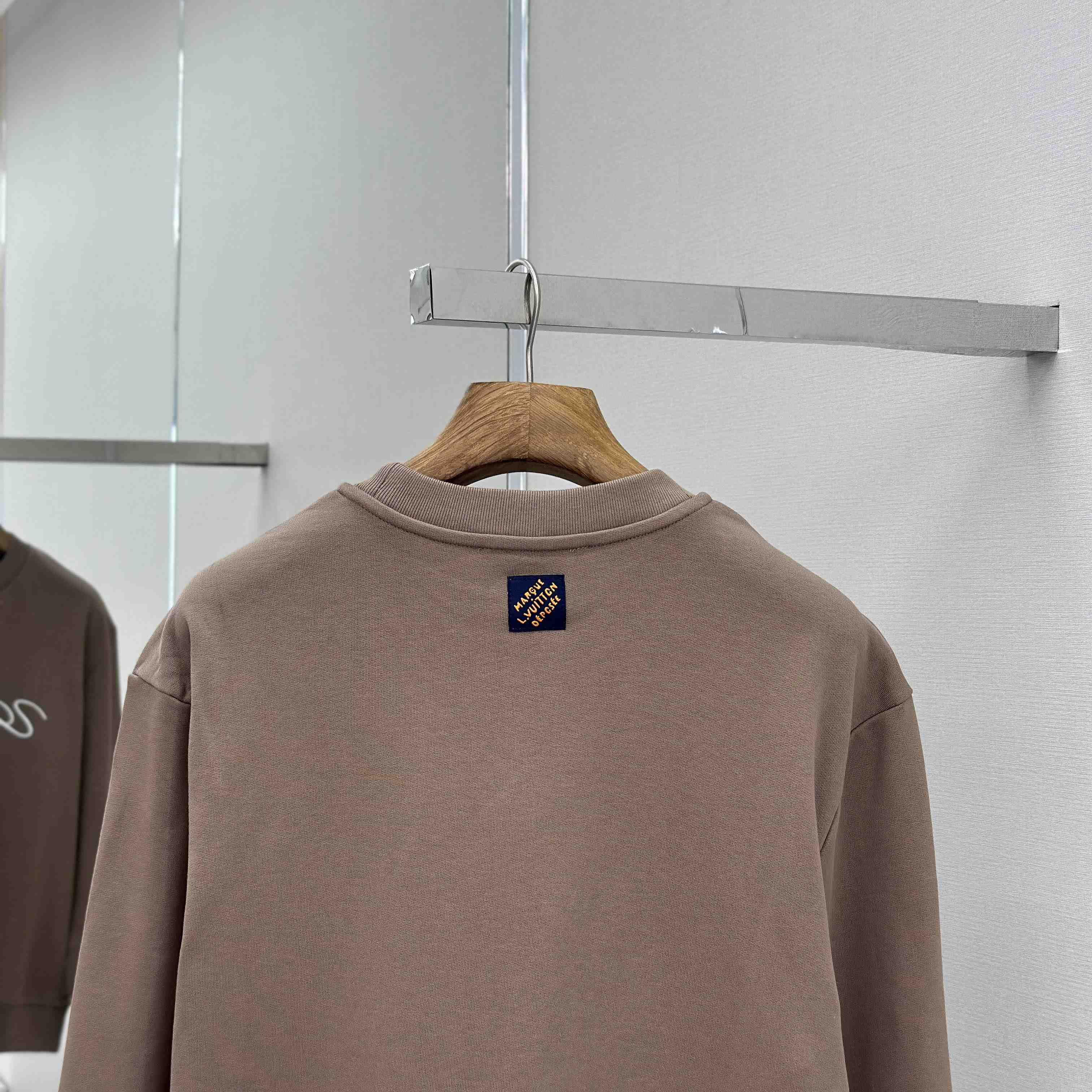 Louis Vuitton Embroidered Cotton Crewneck   1AHEFU - EUR FASHION