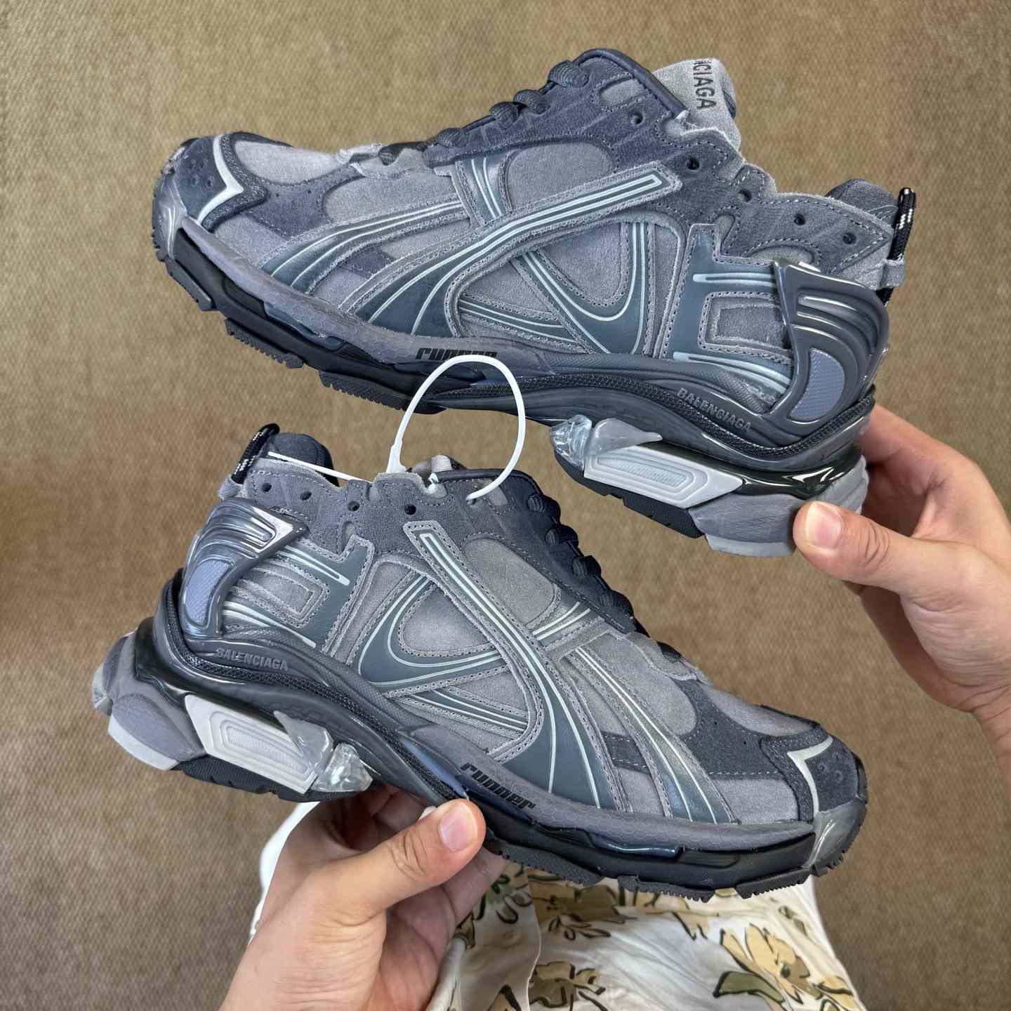 Balenciaga Runner Kith Four.Color  - EUR FASHION