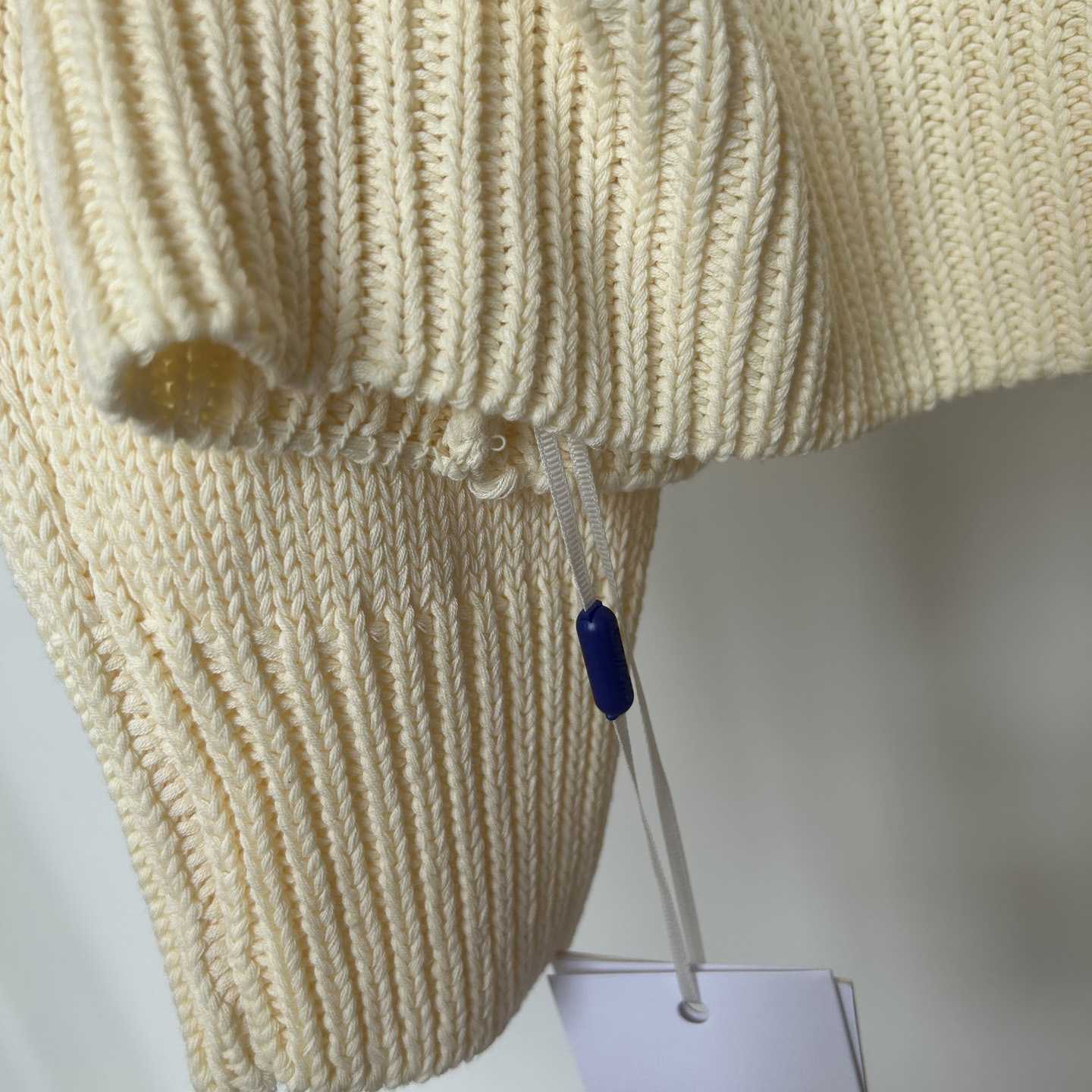 Off White Big Bookish Chunky Knit Crewn Creme Brul - EUR FASHION