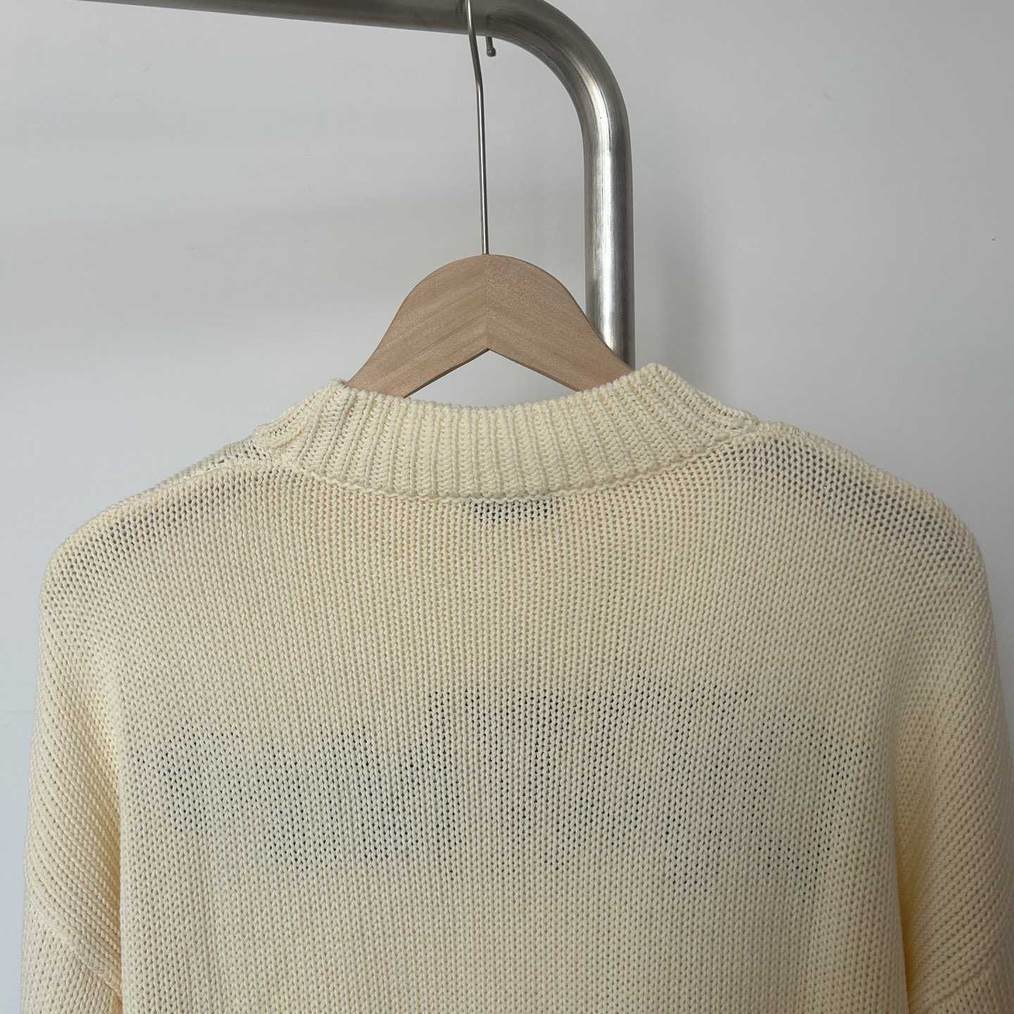 Off White Big Bookish Chunky Knit Crewn Creme Brul - EUR FASHION