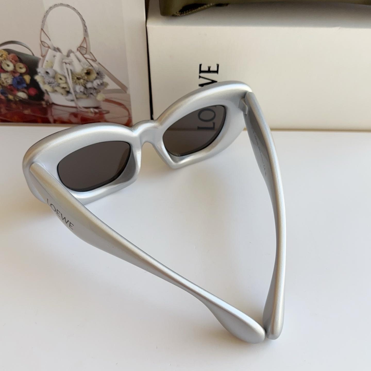 Loewe LW40100l Sunglasses  - EUR FASHION